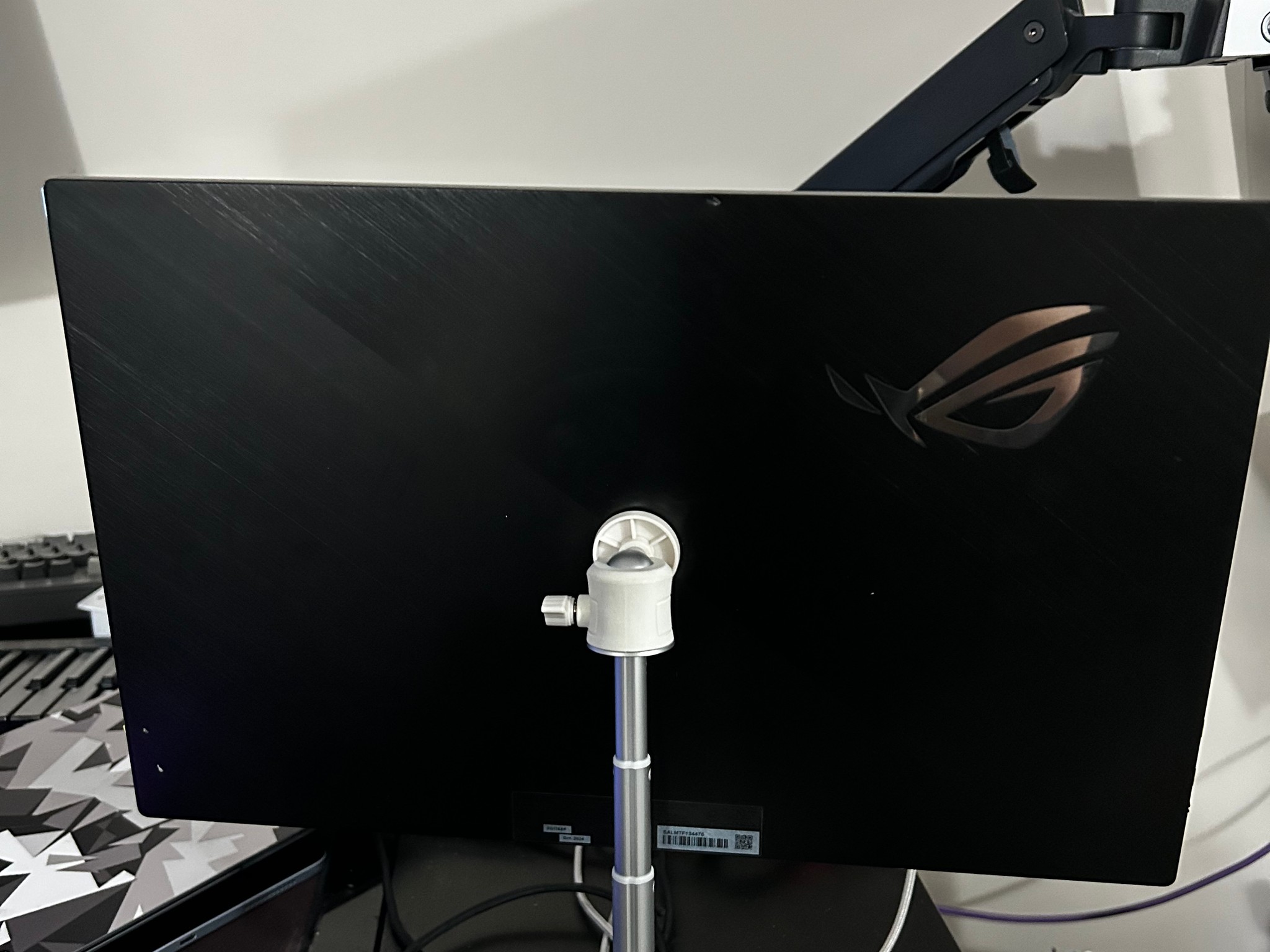 New ASUS ROG Strix (240hz) 17.3" Full HD (1920 x 1080) (XG17AHP)