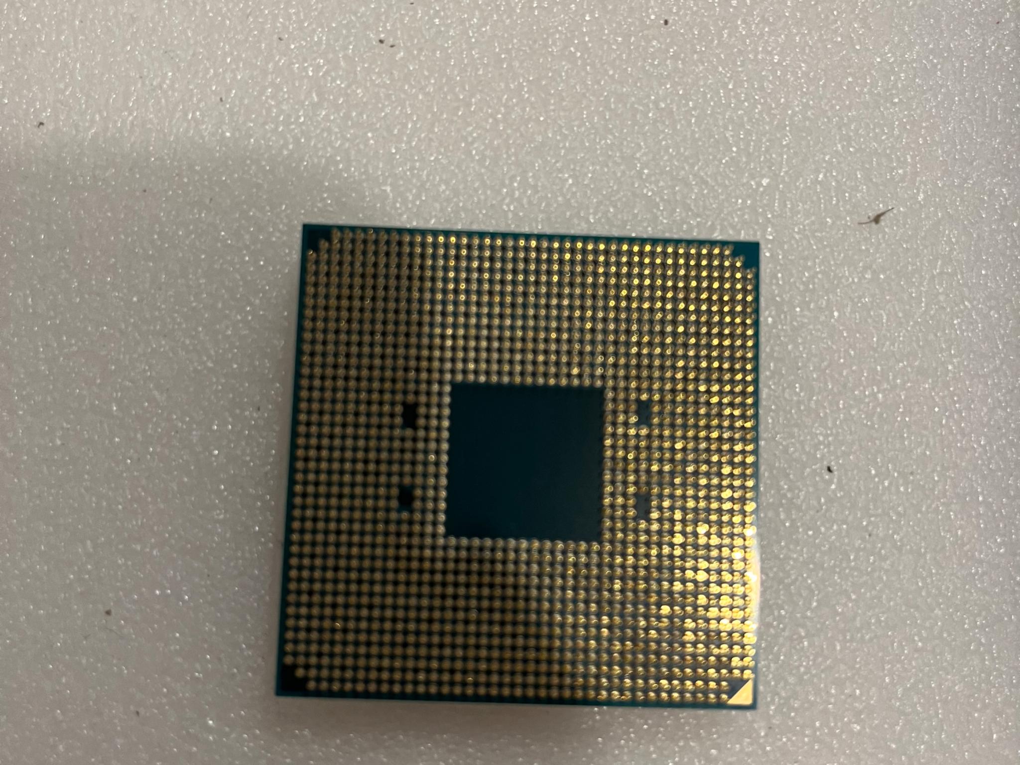 Ryzen 3 2300X + Sapphire R7 250