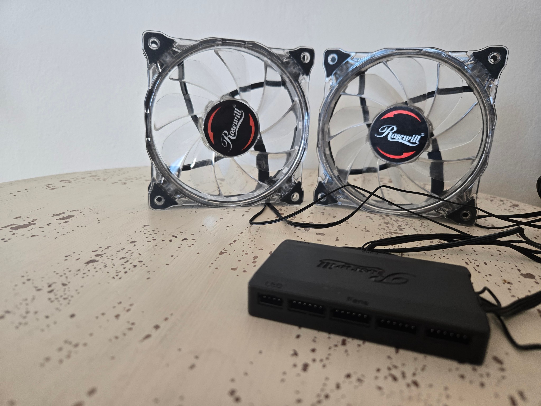 Rosewill Fan Hub with 2 Fans - Rainbow RGB