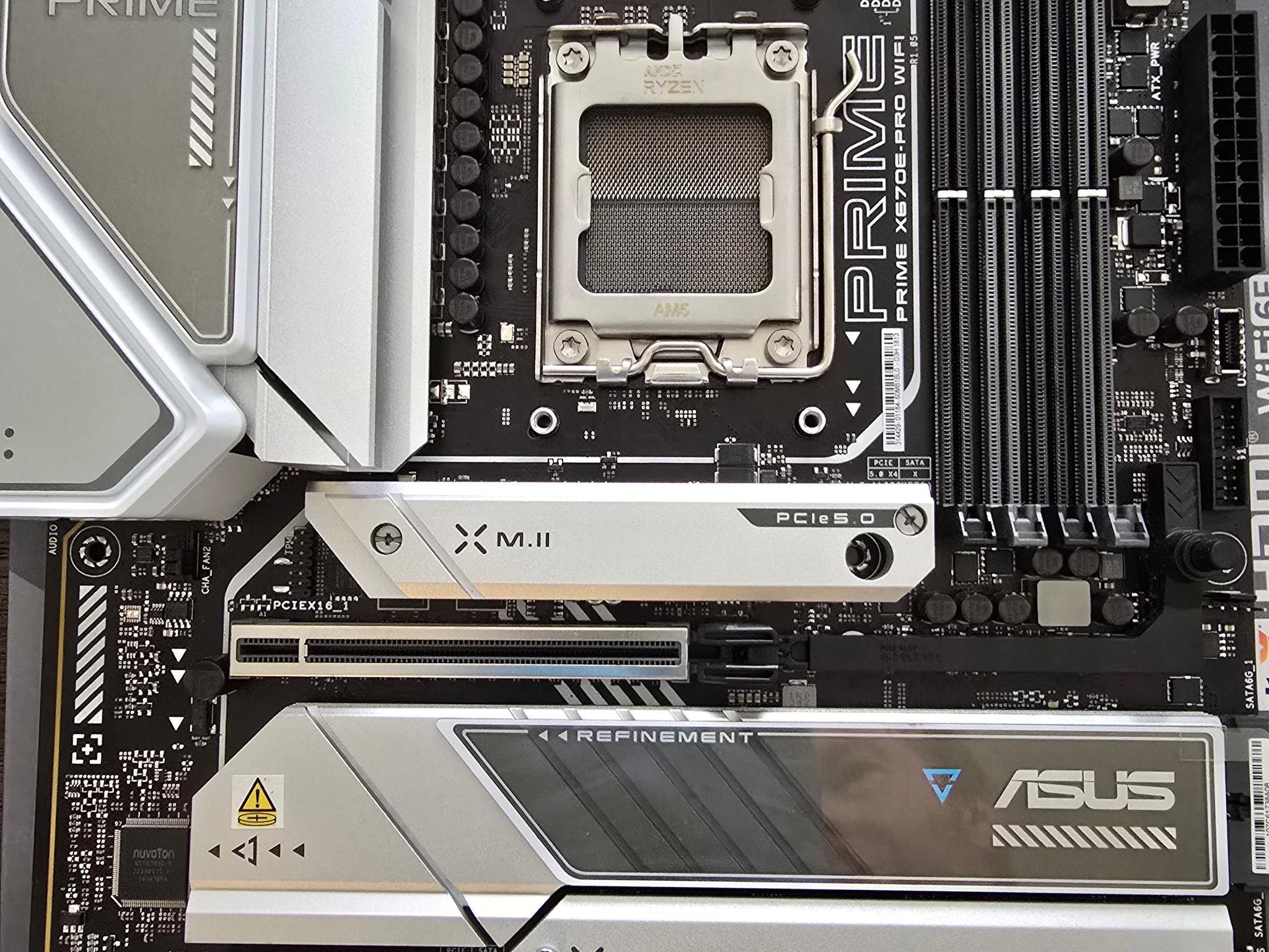 ASUS X670E Prime Motherboard, 1TB Samsung 970 NVME, 4 Lian Li 140mm Uni Fans