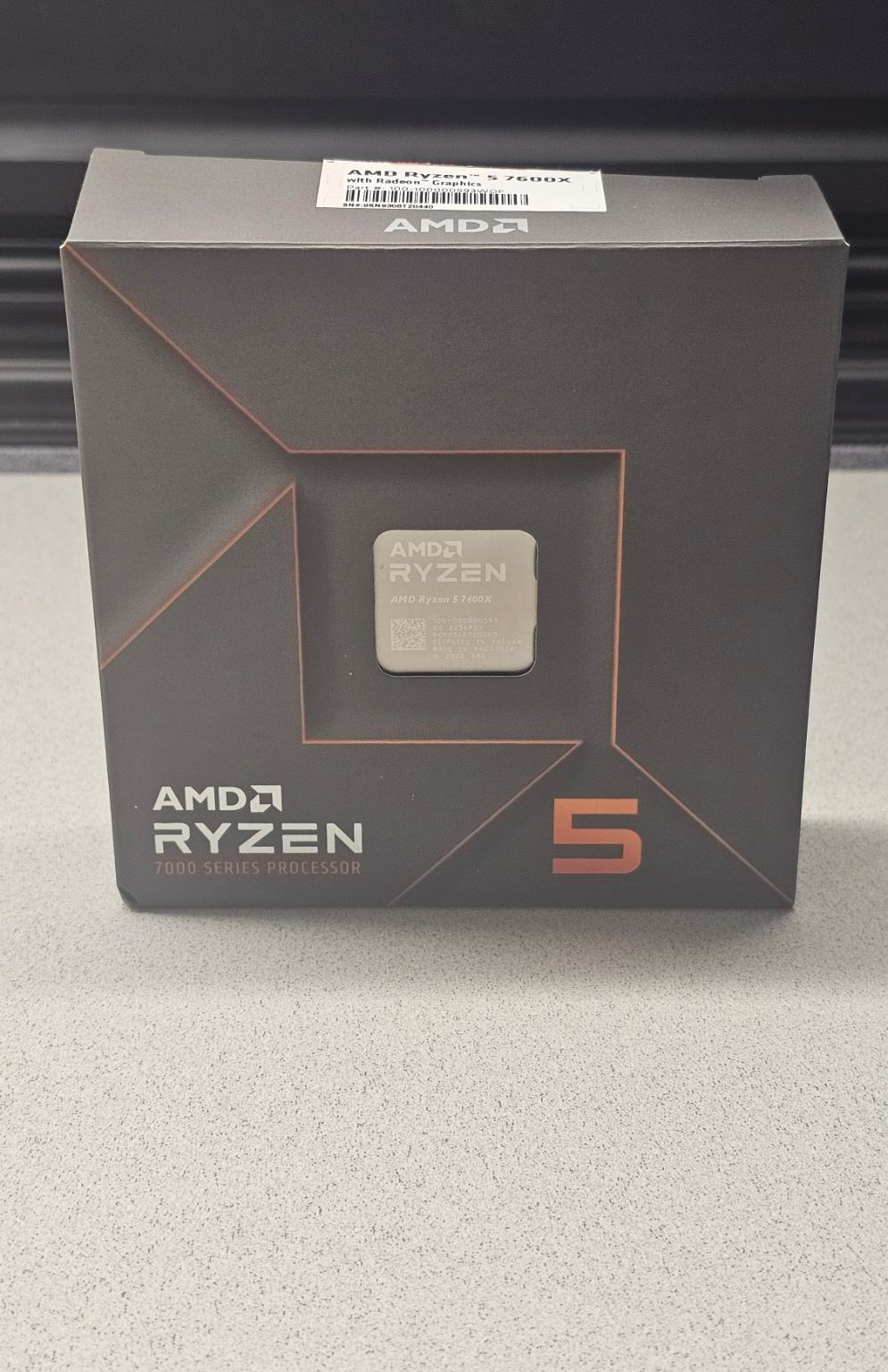 AMD Ryzen 5 7600X