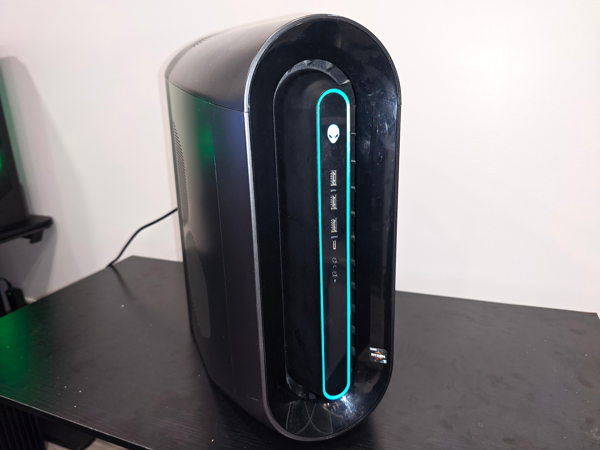 High end 1440p Ryzen 7 Alienware gaming pc!!