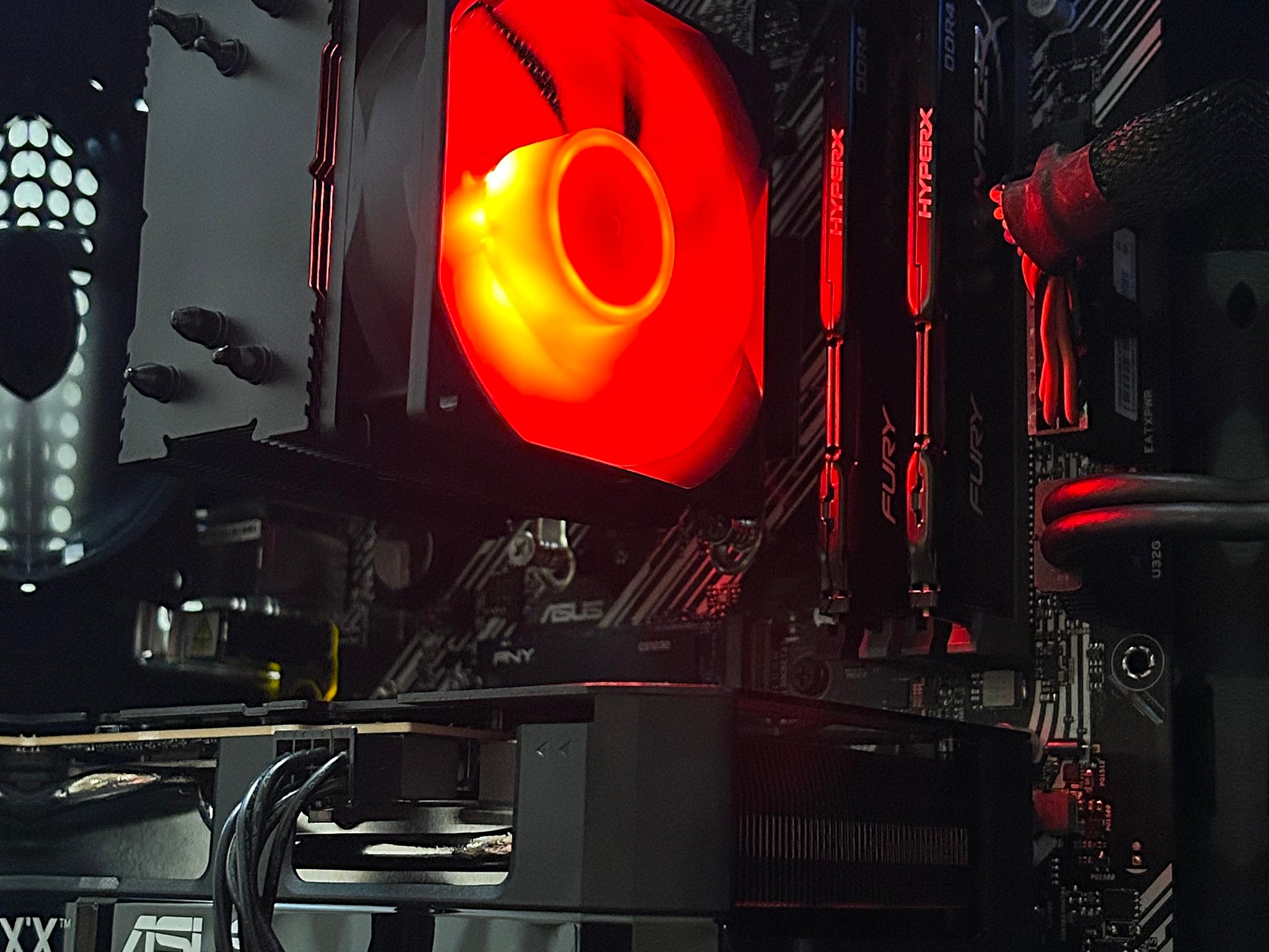 🔥 Crimson Shadow Gaming PC – Ryzen 5 5500 / RTX 5060 / 16GB DDR4 / 500GB NVMe