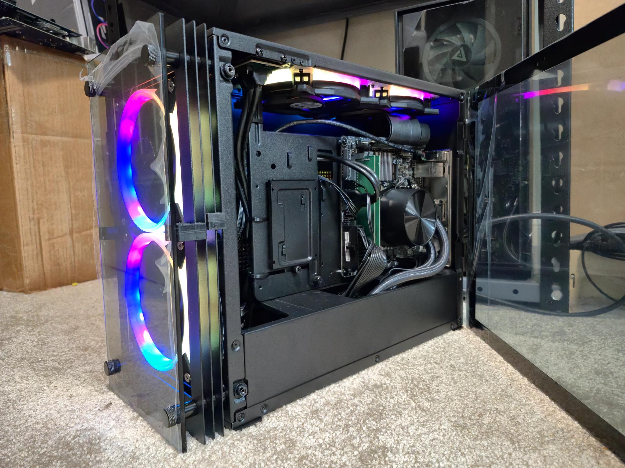 ITX + Liquid Cooled | 140 FPS Fortnite | i5-8400, 16GB RAM, Radeon W5700 Pro 8GB, 512GB NVME