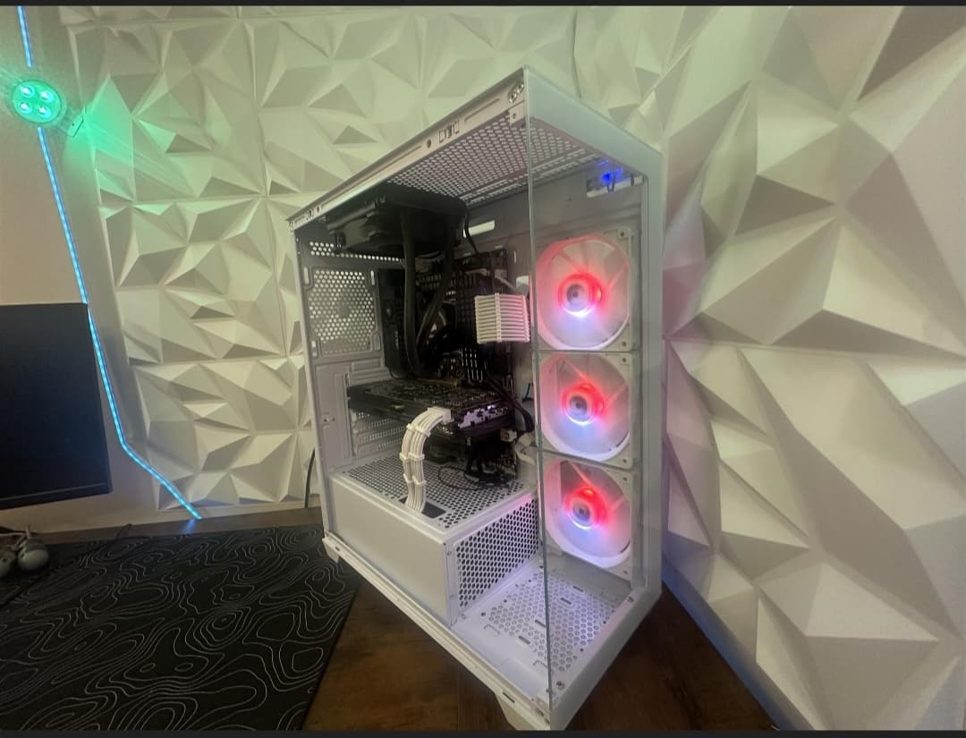 🤍🤍 All White Gaming Pc | i7 + GTX 980 | 32GB RAM | WIFI + BT |500GB SATA - 🤍🤍