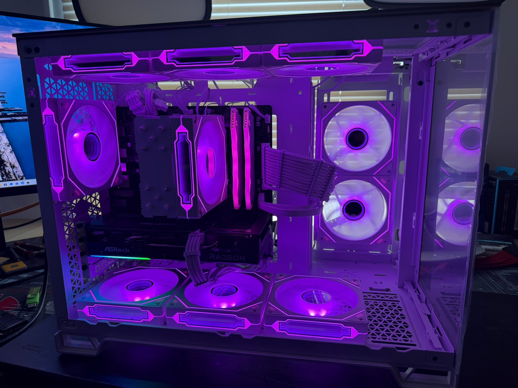 🖥️ Custom White RGB Gaming PC| 5 7500F |  9600XT  | 32GB RAM  |  Ultra-Cooled | 🖥️