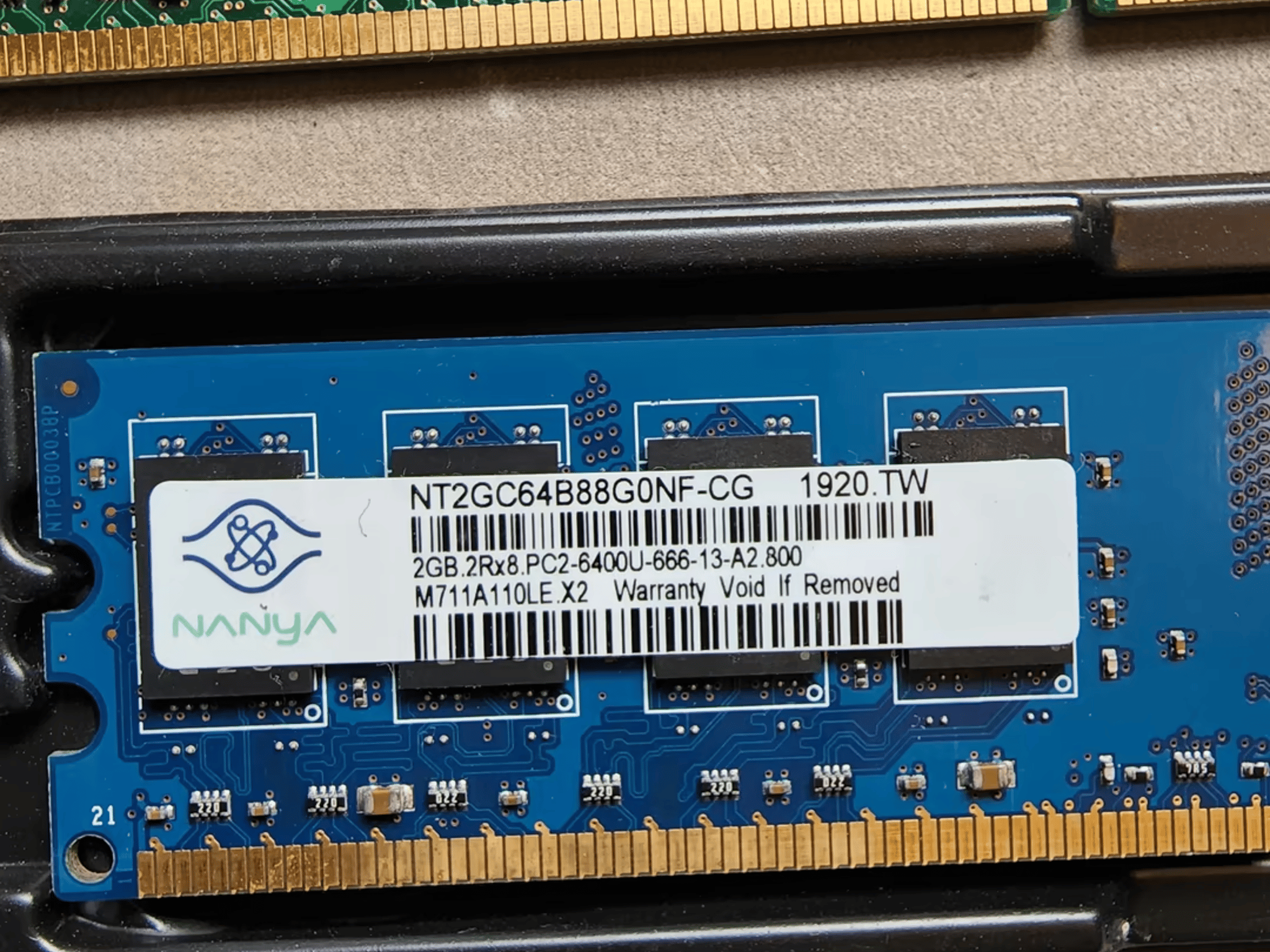 Various DDR2 RAM kits and single sticks