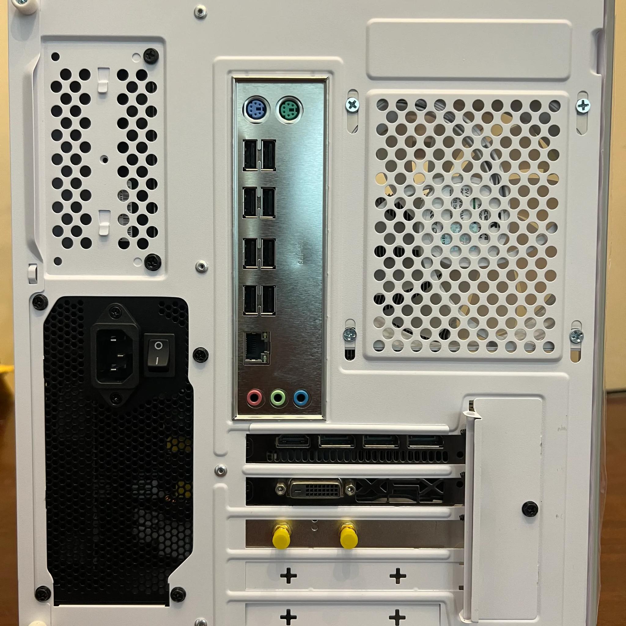 Intel 10 Core White Gaming PC RX 580 1tb Storage 32GB RAM WIFi WINDOWS 11 Pro