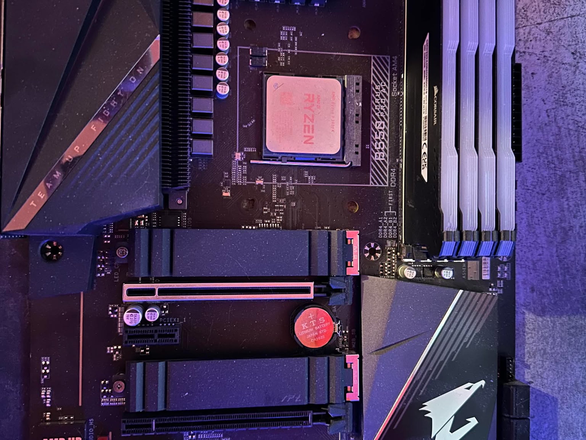 B550 Aorus Pro AC AMD Ryzen 9 3900x 32gb ram Noctua CPU Cooler 1tb NVME Drive