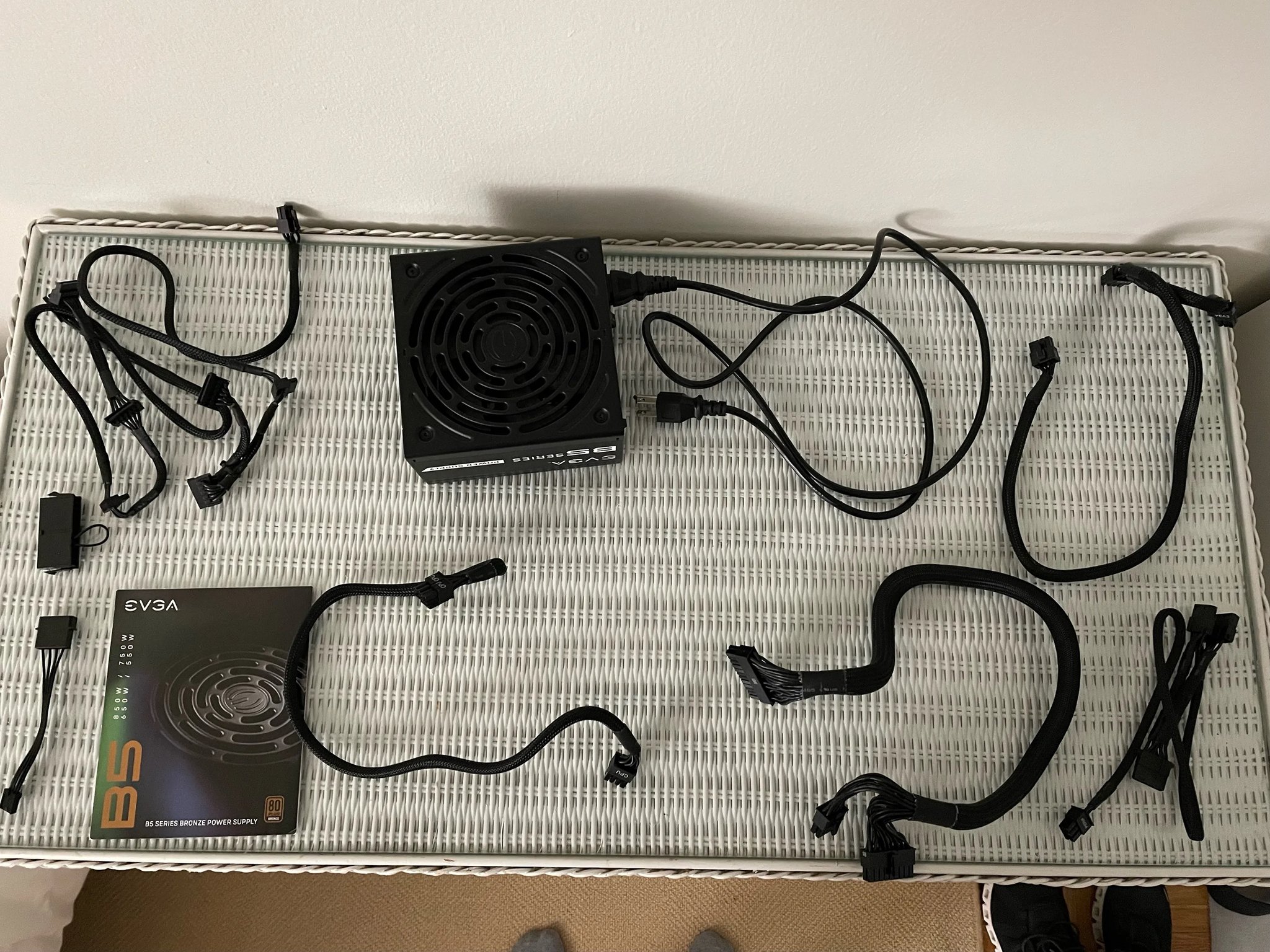 EVGA 550W B5 80 Plus BRONZE Fully Modular Power Supply (With With All Cables, Adaptors, & Manual)!