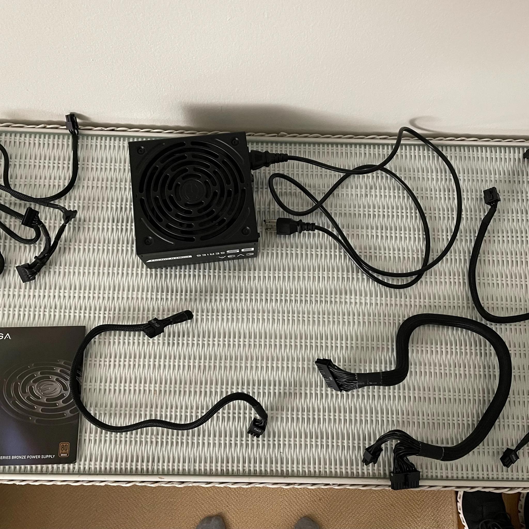 EVGA 550W B5 80 Plus BRONZE Fully Modular Power Supply (With With All Cables, Adaptors, & Manual)!