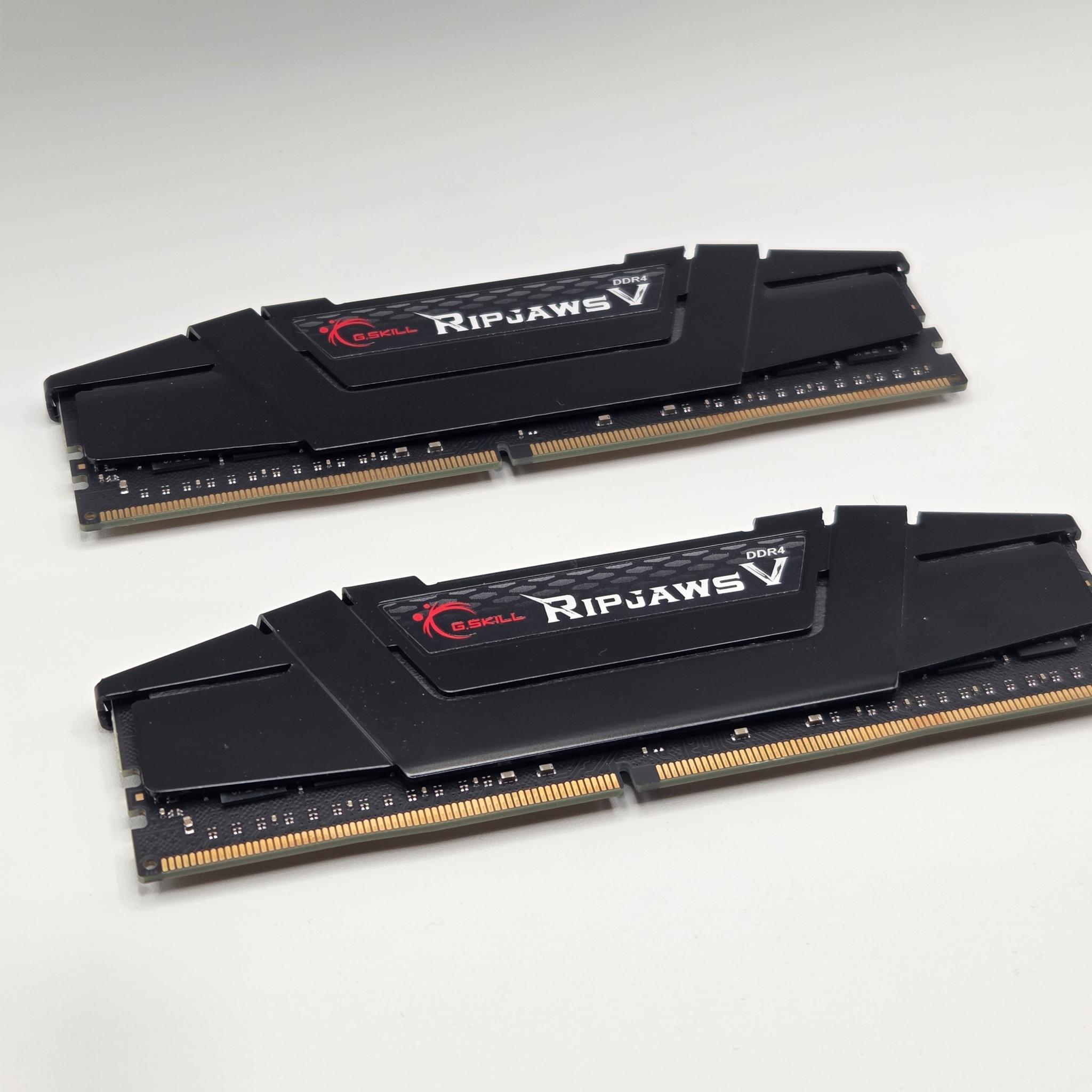 G.Skill RipjawsV CL18 DDR4-3600 64gb (32GBx2)