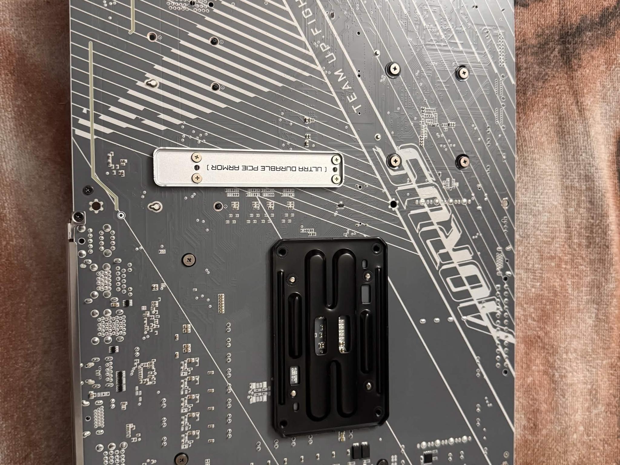GIGABYTE B650E AORUS ELITE X AX ICE - Image 2