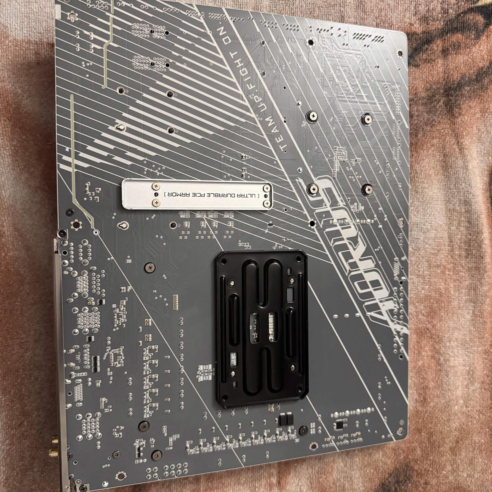 B650E AORUS ELITE X AX ICE