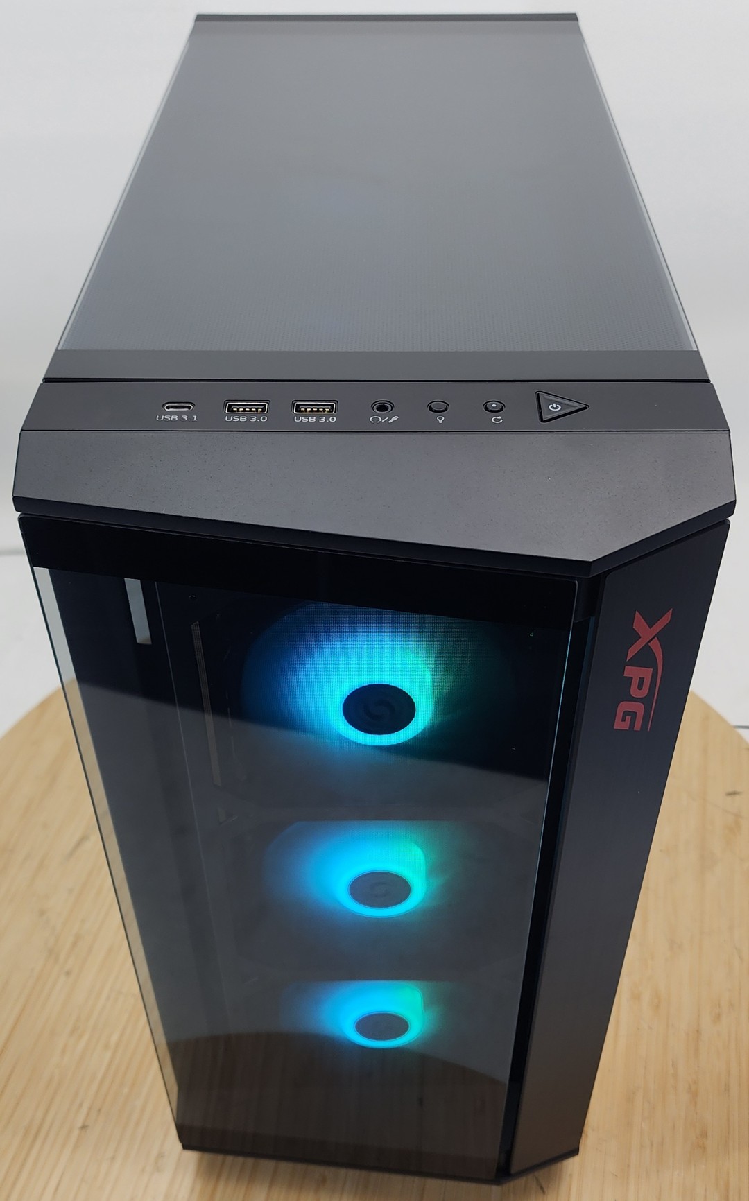 Gaming PC Ryzen 7 7700X 16GB RAM 1TB SSD RTX 4070 Ti 12GB Windows