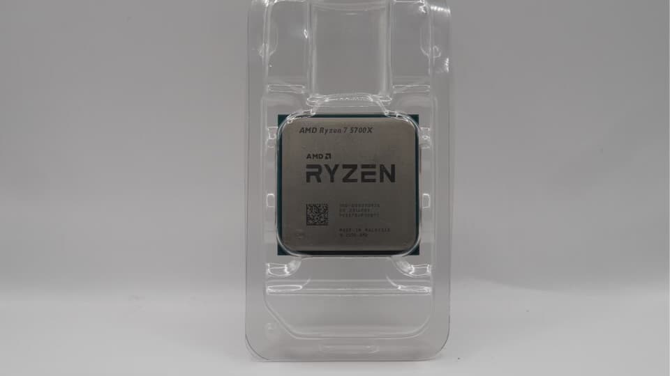 AMD Ryzen 7 5700x