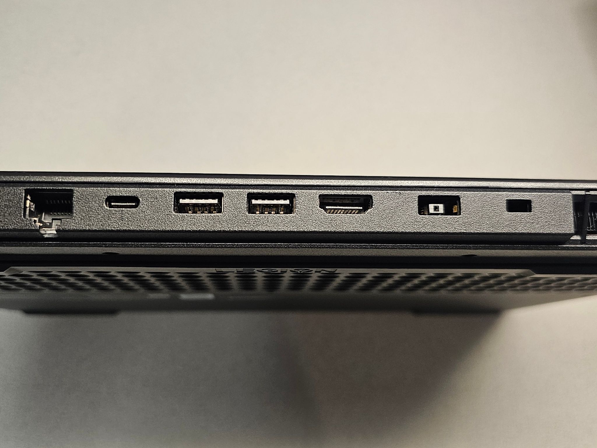 Lenovo Legion 5, Ryzen 5 4600H, GTX 1650 ti, 8gb ram, 256 gb ssd with 1 tb hard drive