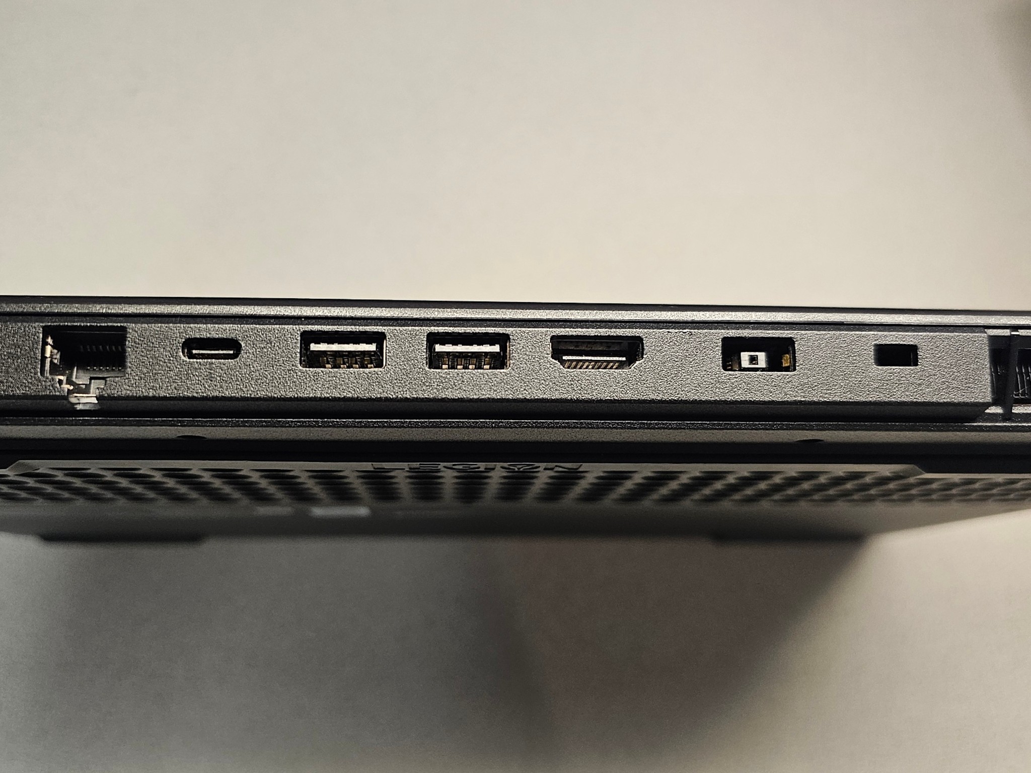 Lenovo Legion 5, Ryzen 5 4600H, GTX 1650 ti, 8gb ram, 256 gb ssd with 1 tb hard drive