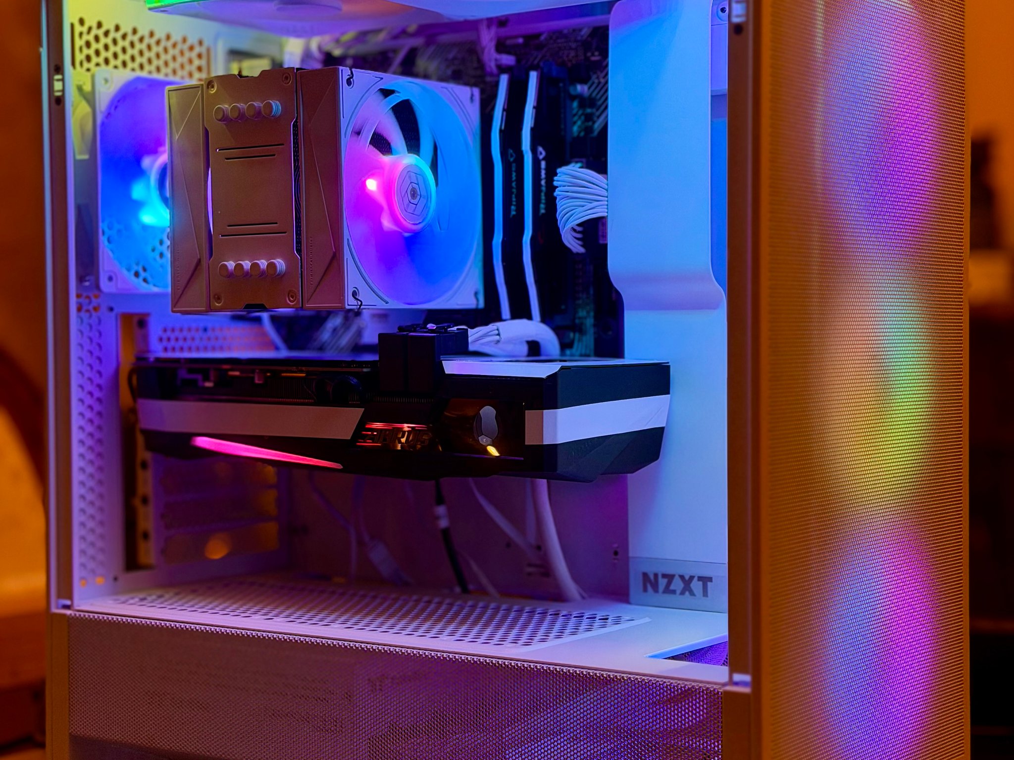 Gaming PC: Ryzen 5, RTX 3070, 1TB, 32GB, B550M, WiFi 6, NZXT H5 Flow RGB, White Build