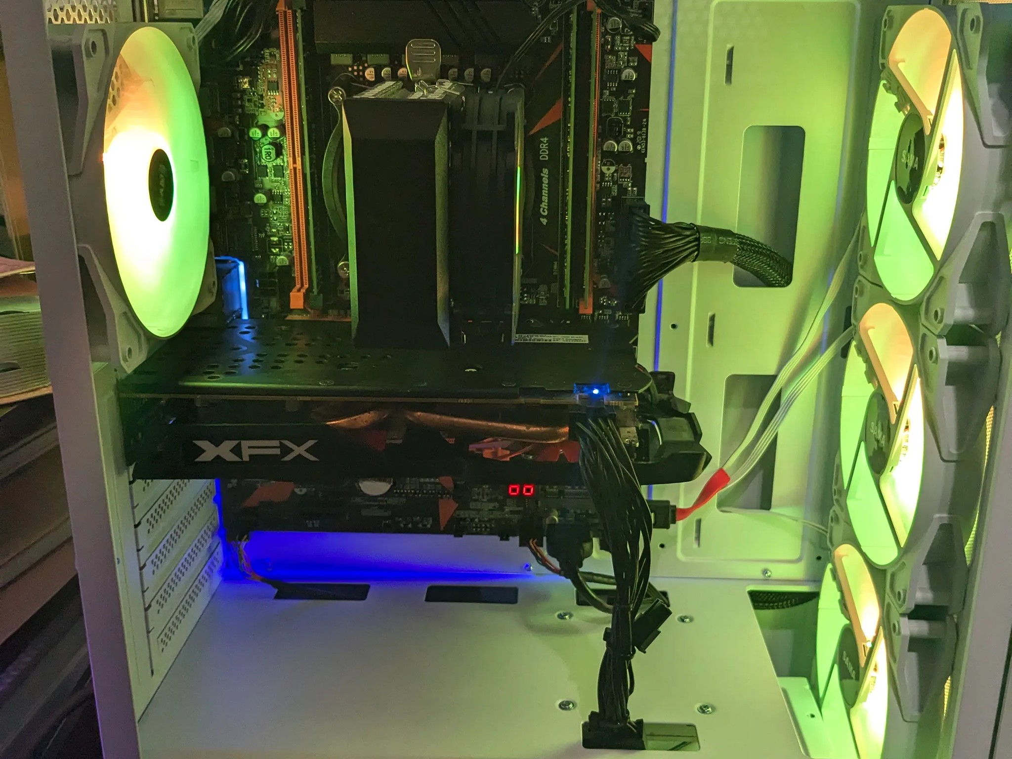 FREE SHIP|| 6 Core Intel Xeon, 16GB RAM, RX 470 4GB, 512GB SSD, Win10, RGB, Wifi