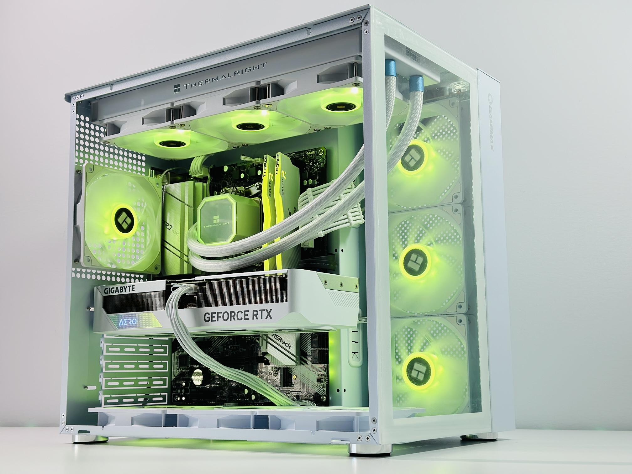 🧊Frozen 🧊Gaming PC❄️Nvidia RTX 4070 12GB❄️Intel 12600KF 10-core❄️32GB DDR4❄️1TB NVME