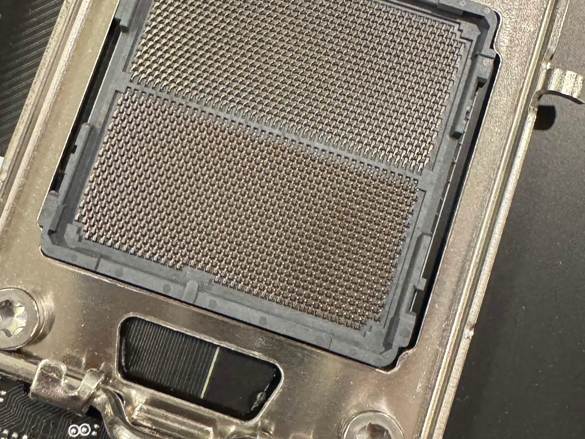 MSI MAG B650 TOMAHAWK WIFI