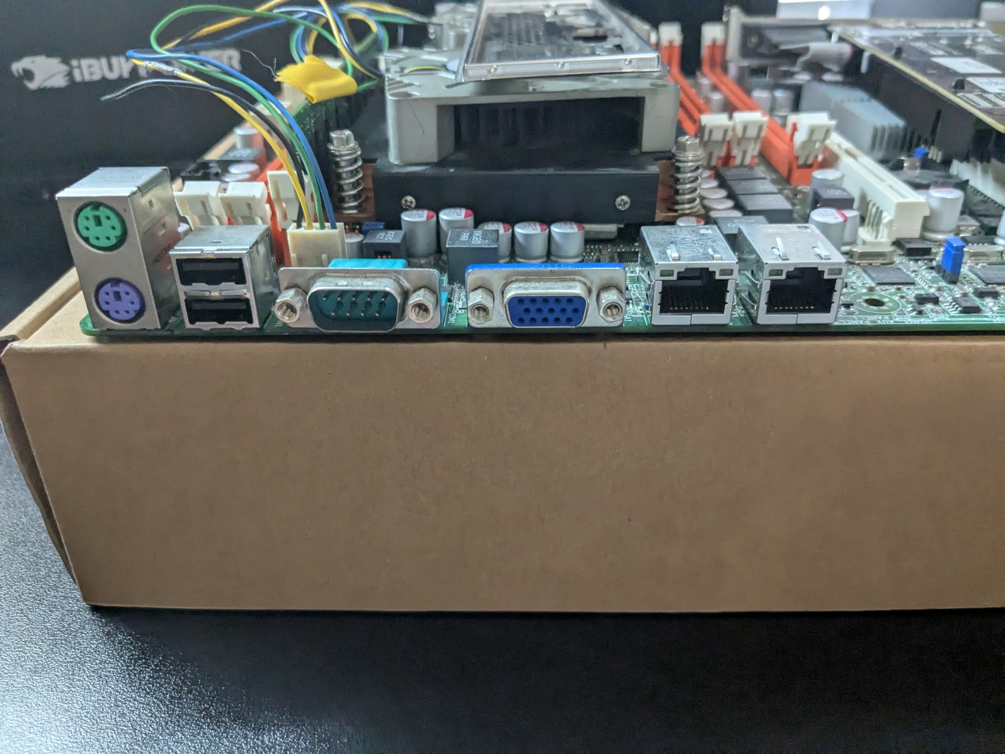 Dual CPU! 12 Cores, 24 Threads, Asus Z8NA-D6C server motherboard + 2x X5650 + 4GB RAM + 1GB GPU