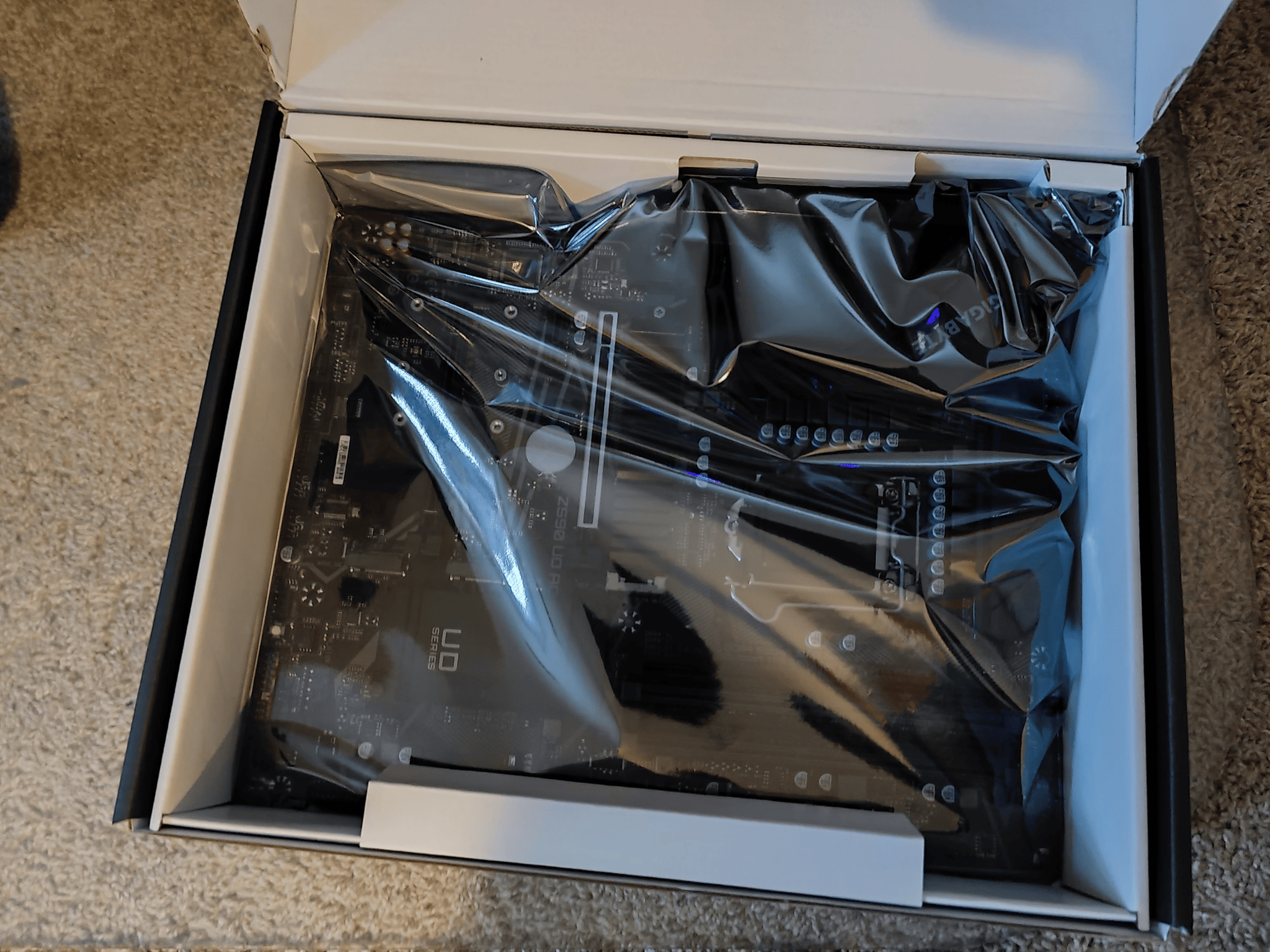 Gigabyte Z590 UD AC ATX Motherboard