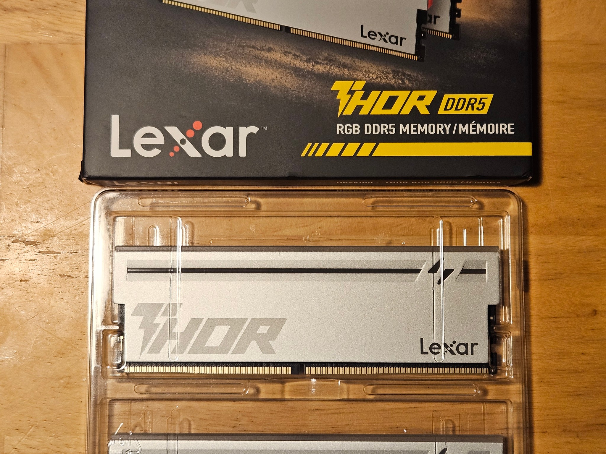 Brand New Lexar Thor RGB Gaming 32GB (2x16gb) DDR5 KIT 6000MT/s Silver Edition