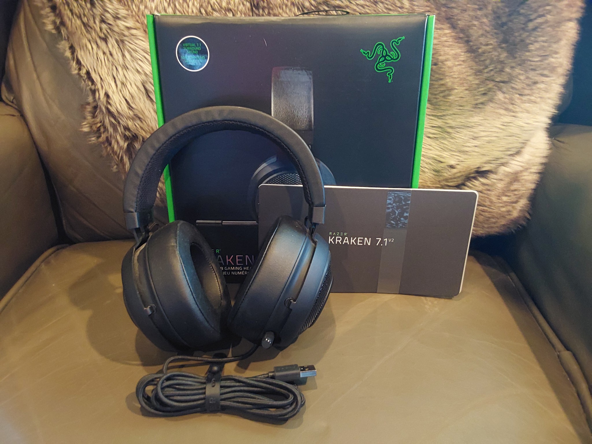 RAZER KRAKEN 7.1 v2 USB RGB GAMING HEADSET