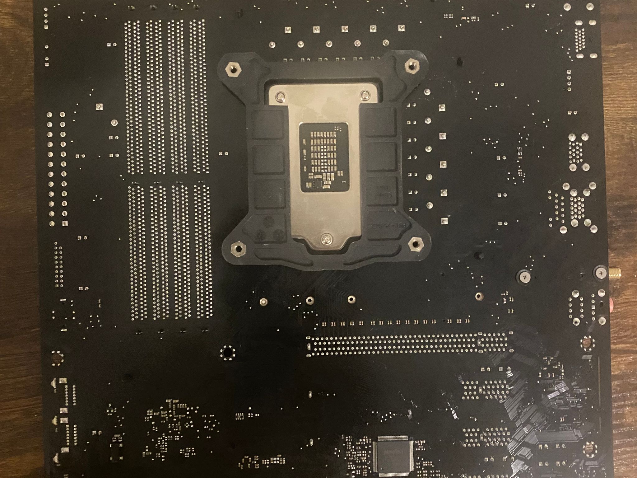 2X broken LGA 1200 motherboards