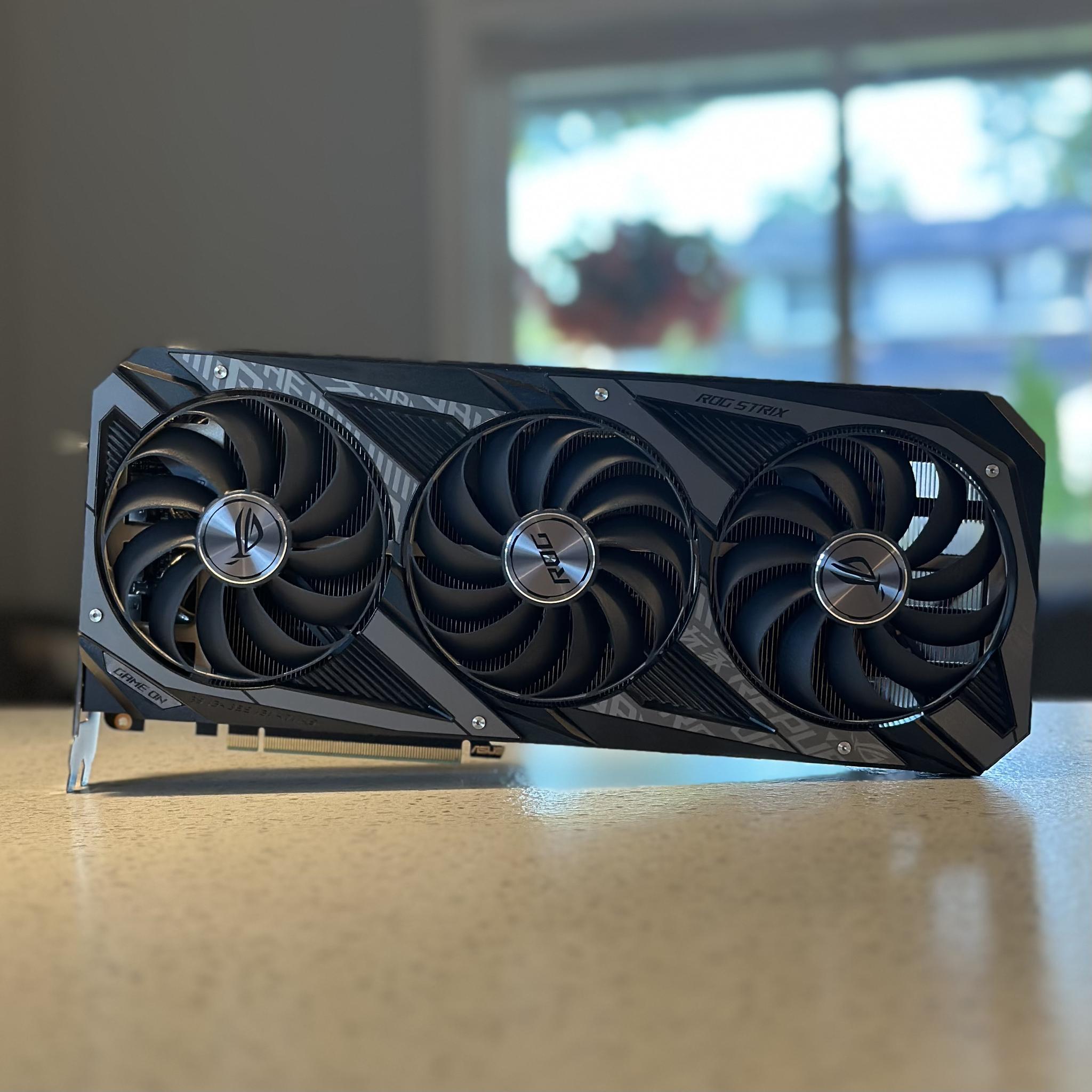 ASUS ROG STRIX 3080 12GB **mint conditon**