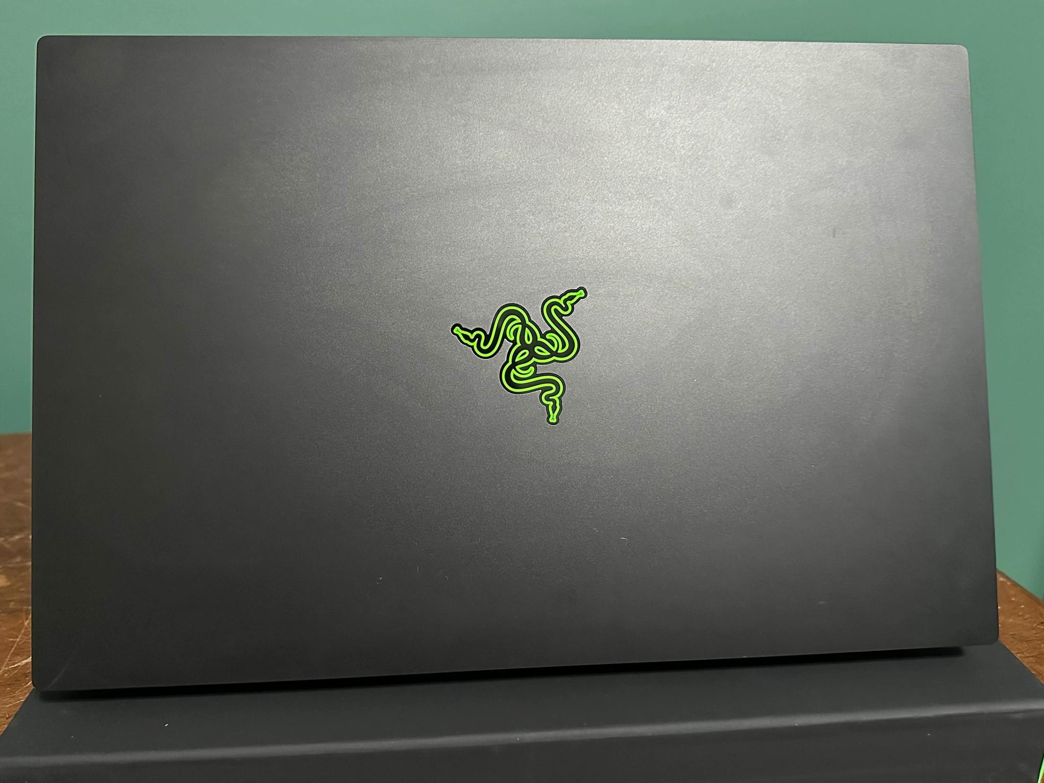 Razer 15" Gaming Laptop | Intel i7-9750H, 16GB RAM, GTX 1660Ti, 1TB Storage