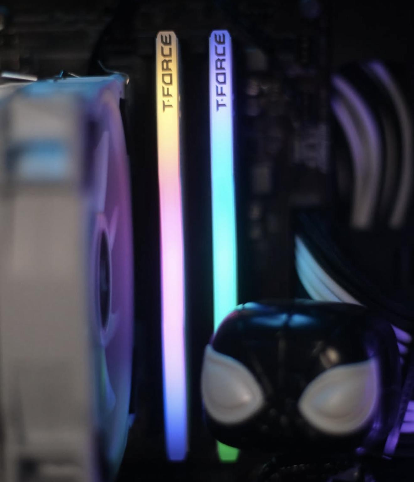 WONDERFUL Black and White spider-Man RGB Gaming PC