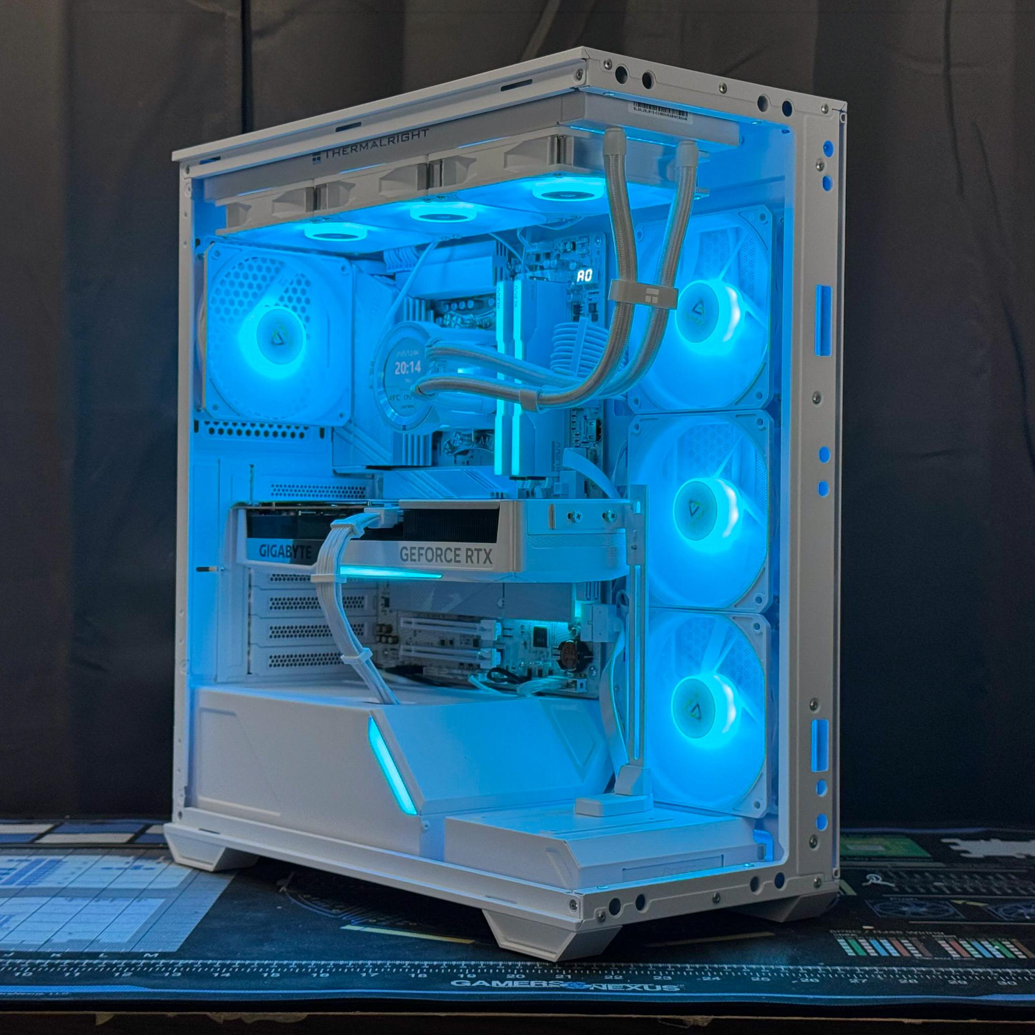 Polaria - Ryzen 7 9800X3D, RTX 5070Ti 16GB, 32GB DDR5, 2TB SSD, Wifi