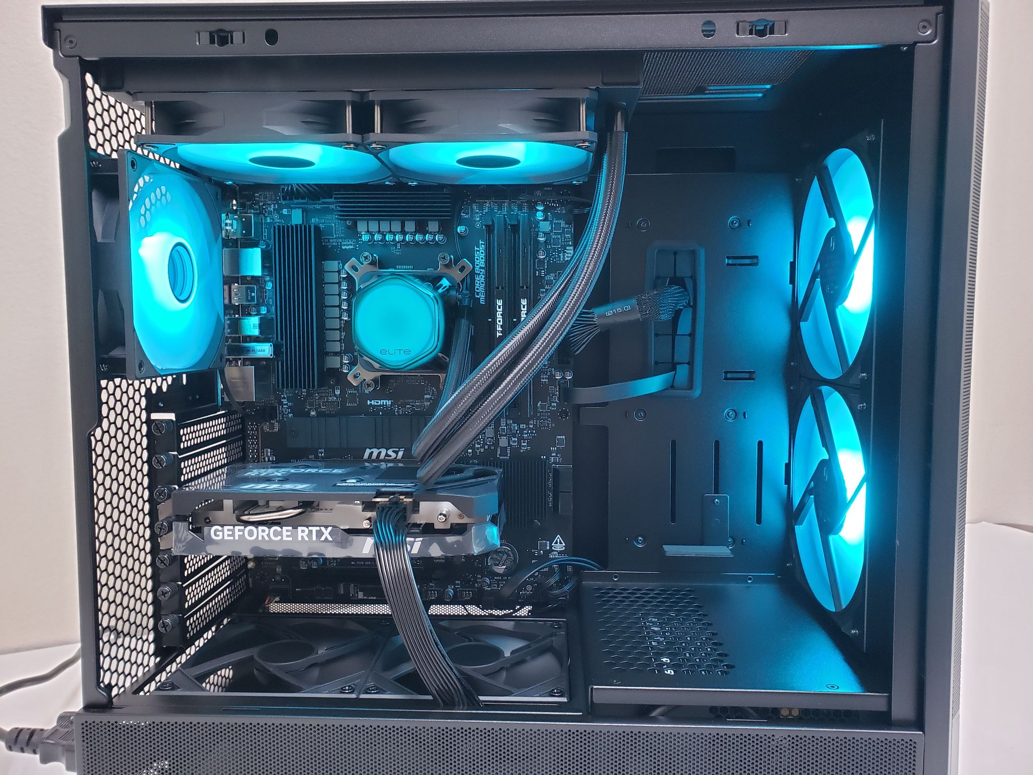PC Sale! Ryzen 5 7600X, RTX 5060, 32GB-DDR5 6000, 1TB SSD NVMe, 750W PSU