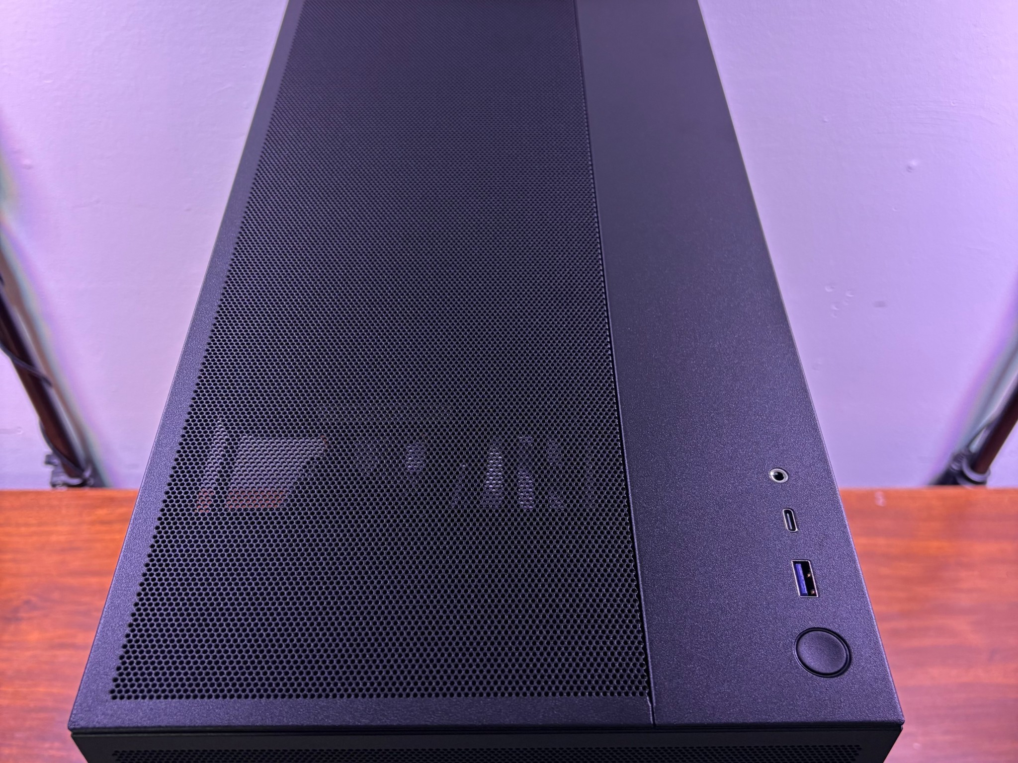 RTX 5070TI | Ryzen 7 7800X3D | 32GB DDR5 | 2 TB SSD's | 750W PSU | 240MM AIO | NZXT Case