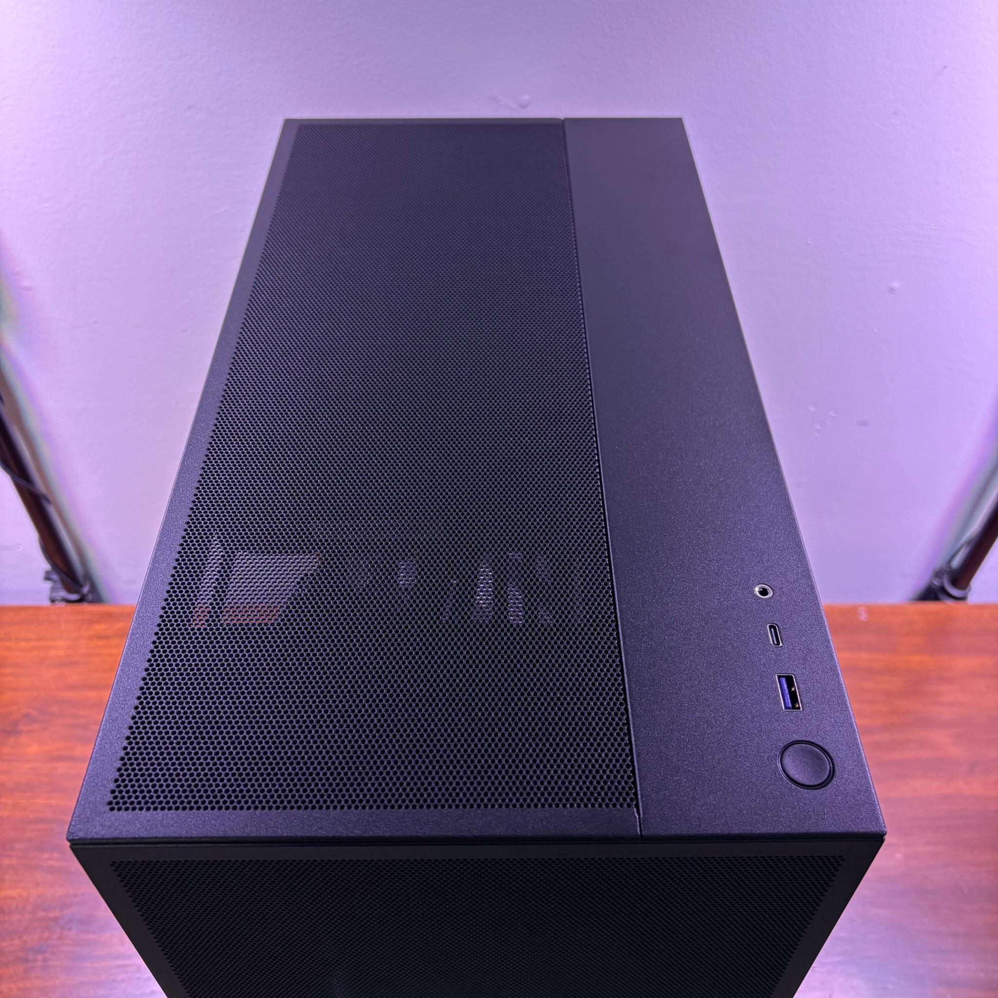 RTX 5070TI | Ryzen 7 7800X3D | 32GB DDR5 | 2 TB SSD's | 750W PSU | 240MM AIO | NZXT Case