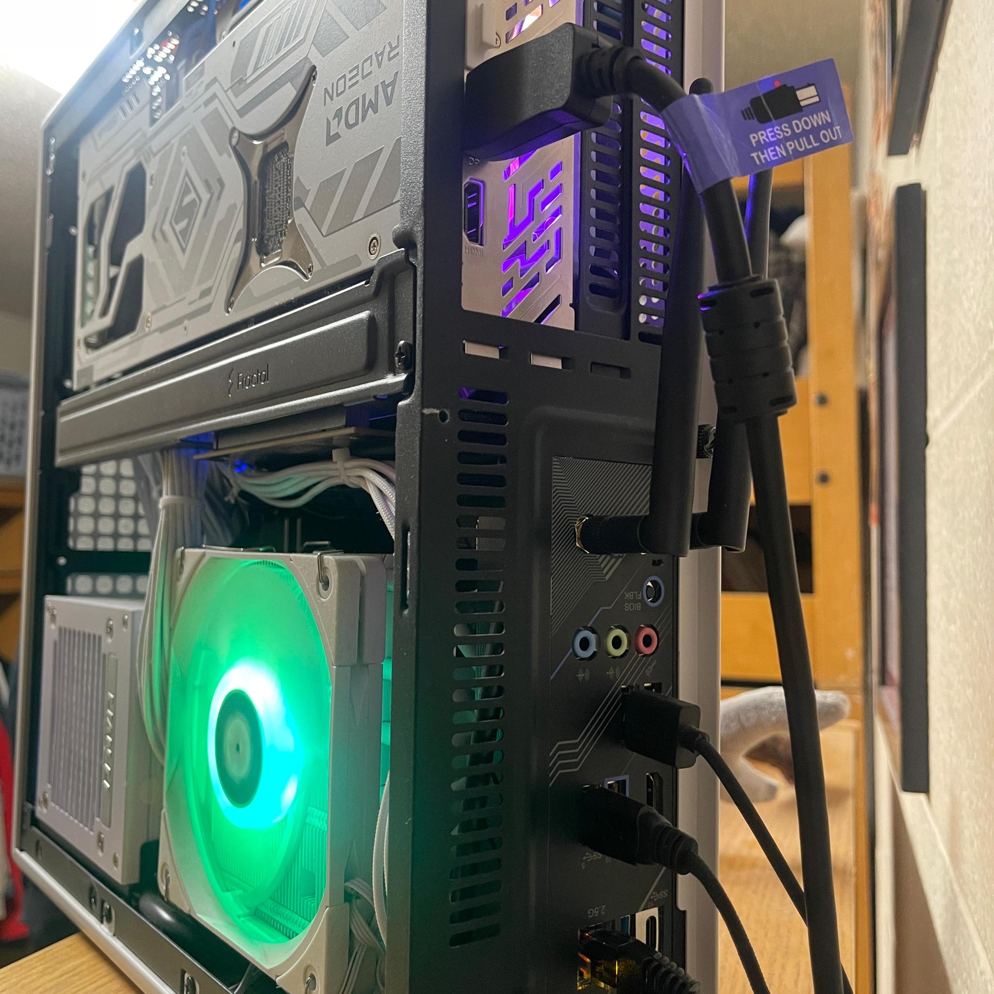 Custom White ITX Gaming PC