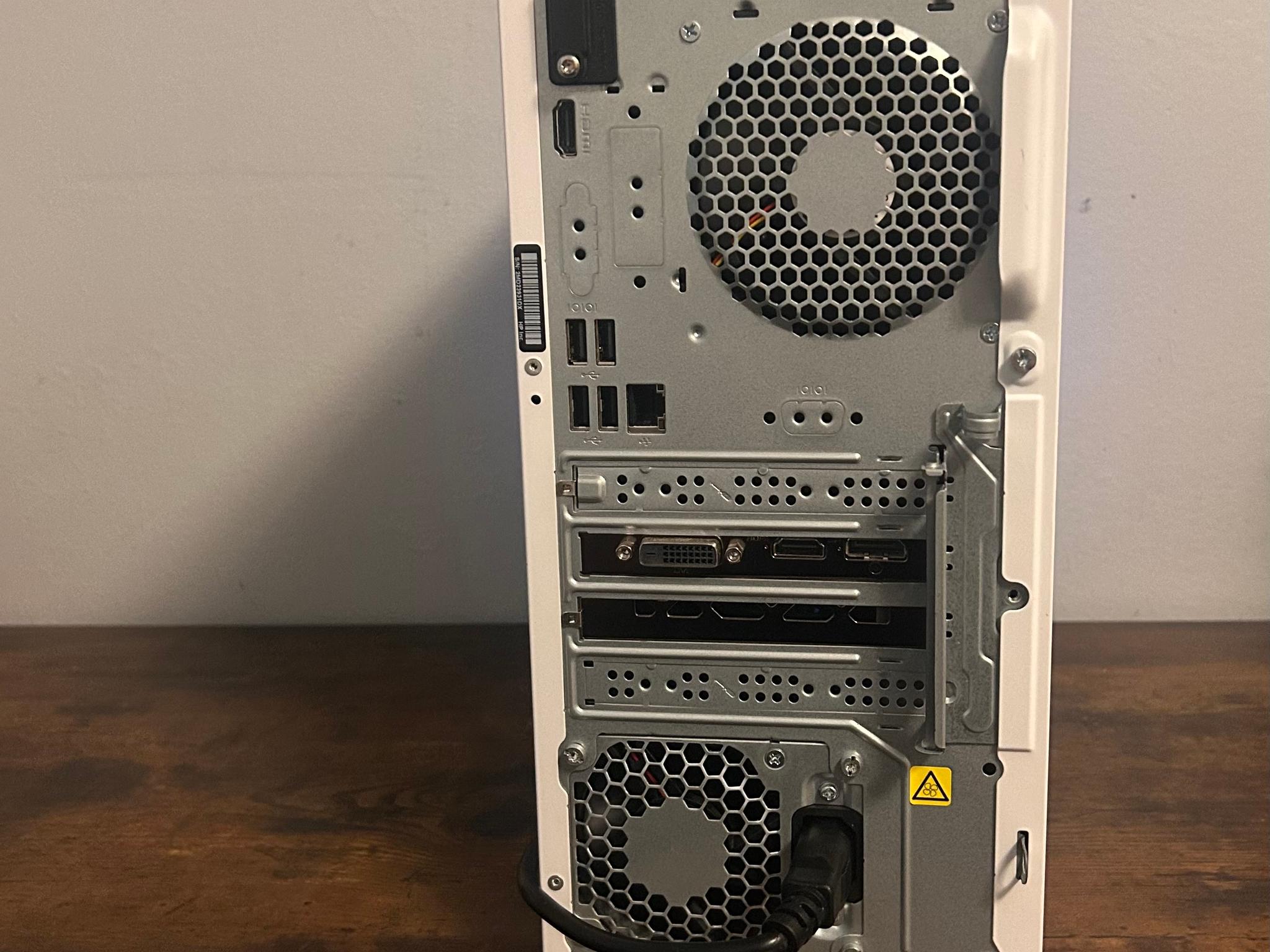 Hp Victus 15L GeForce GTX 1650 Super  Gaming PC - Core i3-12100F