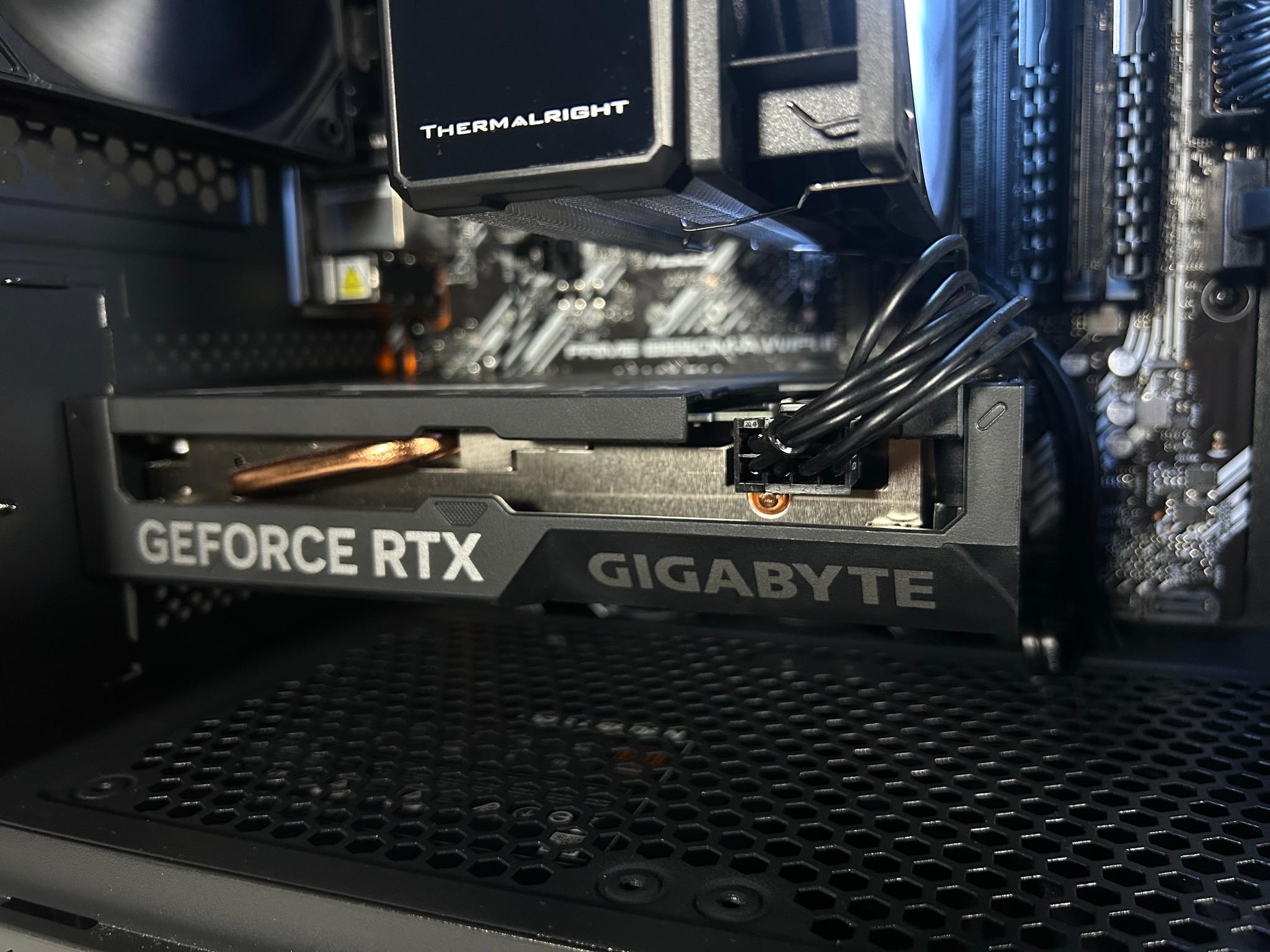 Business Casual 🤵- Ryzen 5 5600X | RTX 4060 | 32GB DDR4 | 1TB