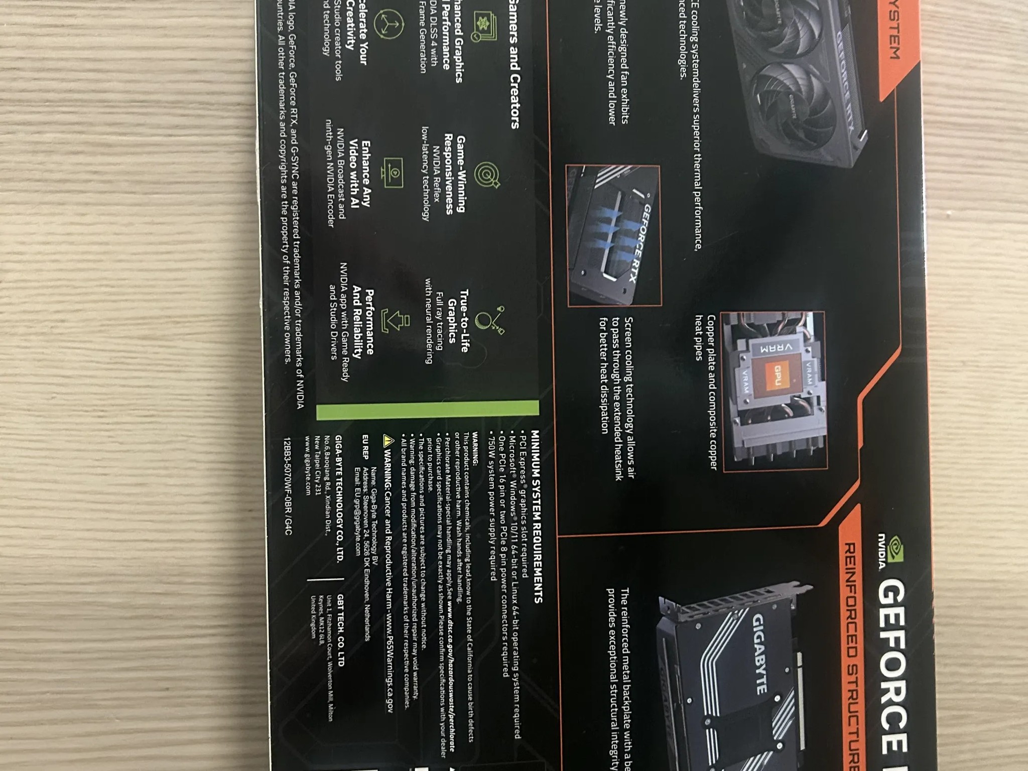 GIGABYTE - NVIDIA GeForce RTX 5070 WINDFORCE SFF