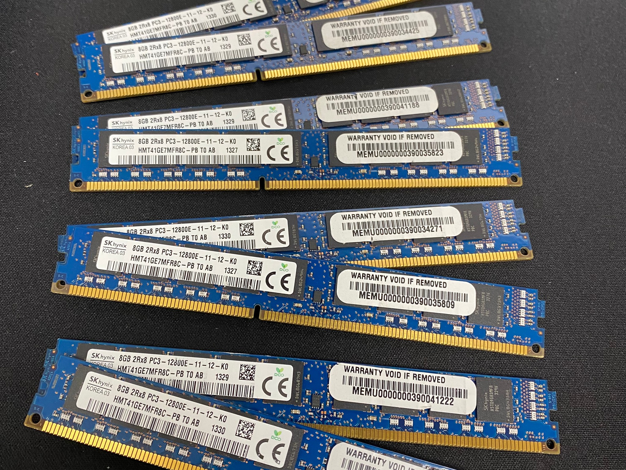 32 GB DDR3 (2x8GB) - PC3-12800e