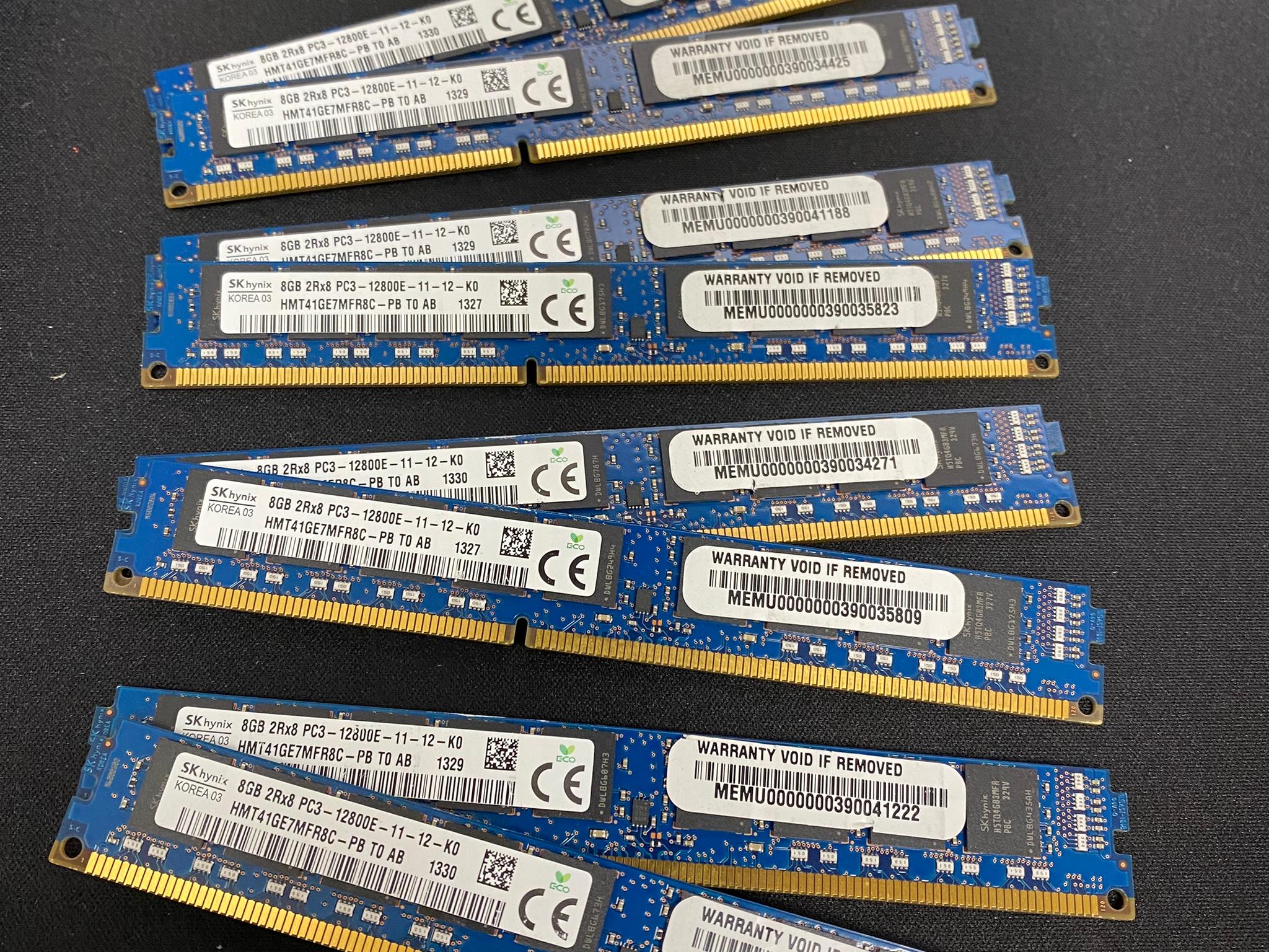 32 GB DDR3 (2x8GB) - PC3-12800e