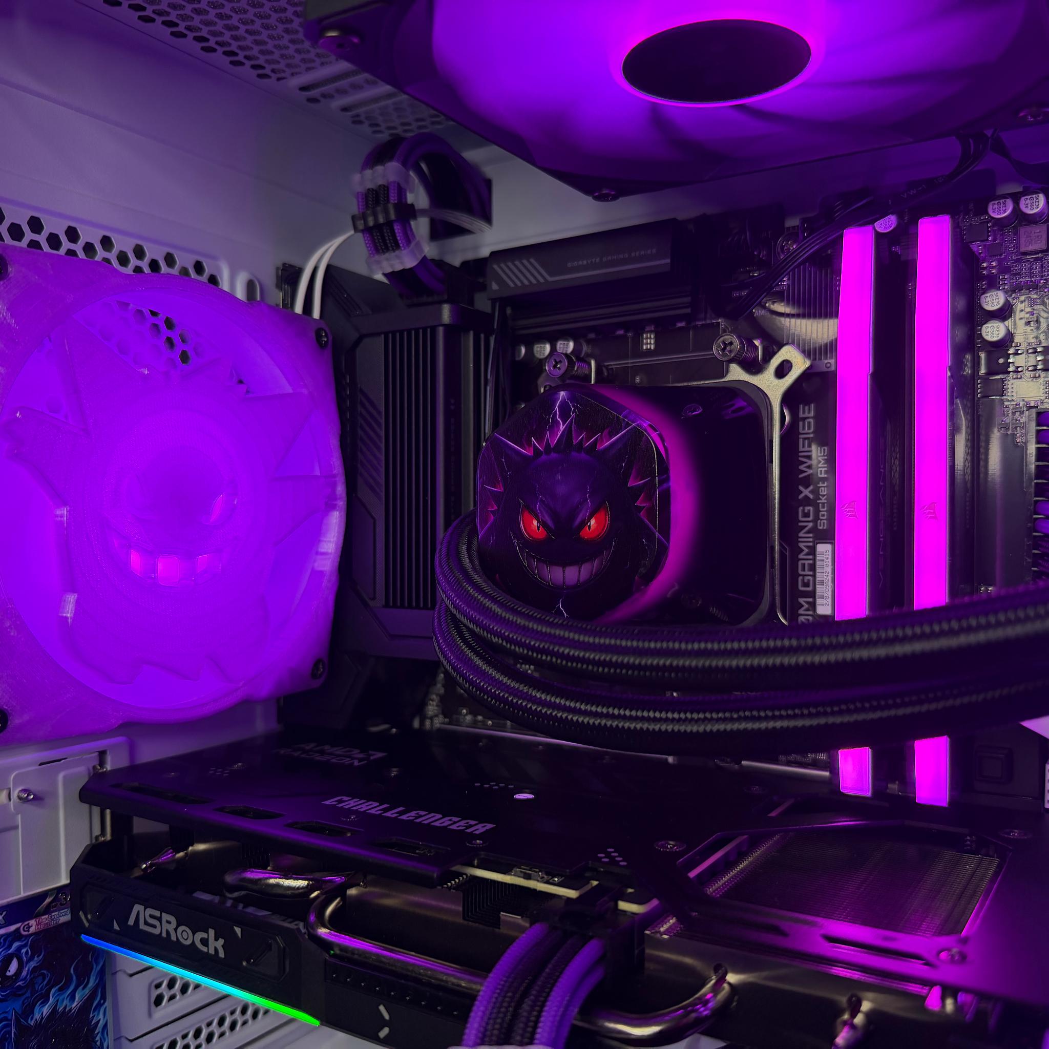 👻💜 GENG GANG 96 💜👻Ryzen 5 9600X| RX 9060XT 16GB| 32 GB DDR5| 1.25 TB NVMe| 650W PSU
