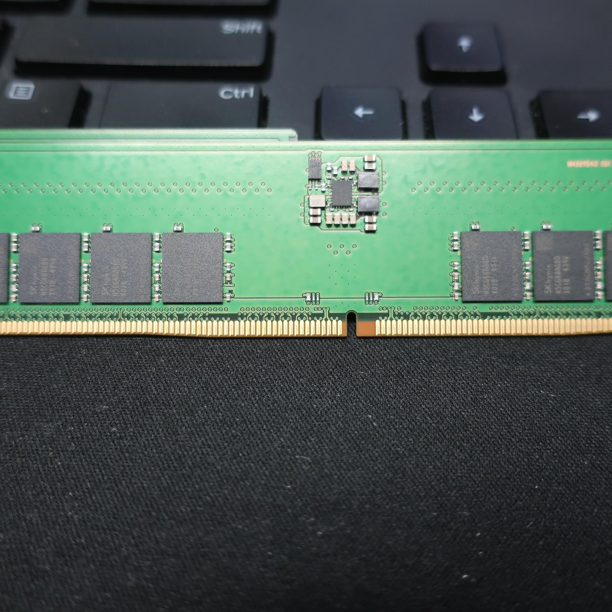 32GB (16GB X 2) SK hynix 16GB PC5 5600B UDIMM