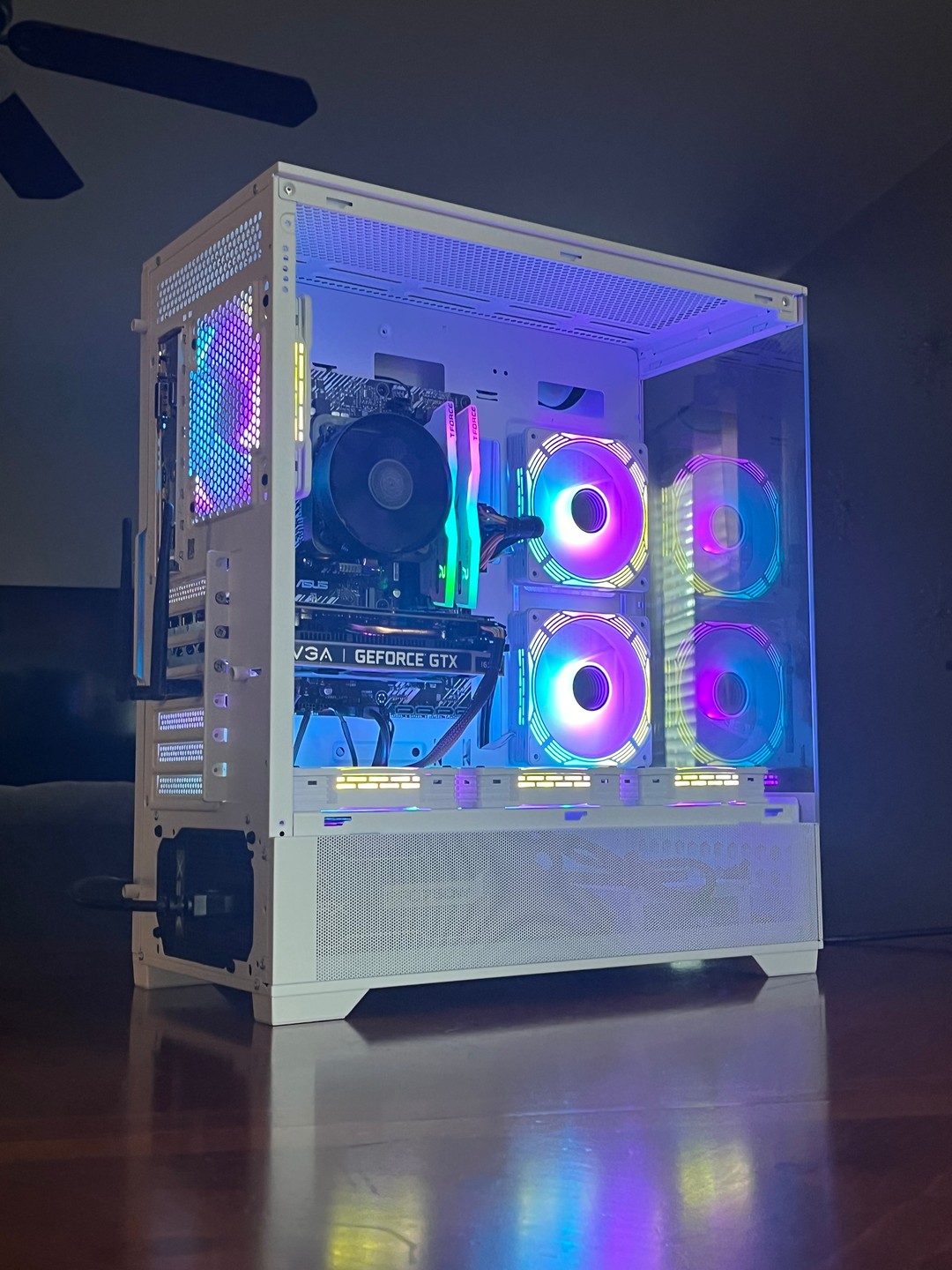 Custom RGB Gaming Computer/PC | Jawa