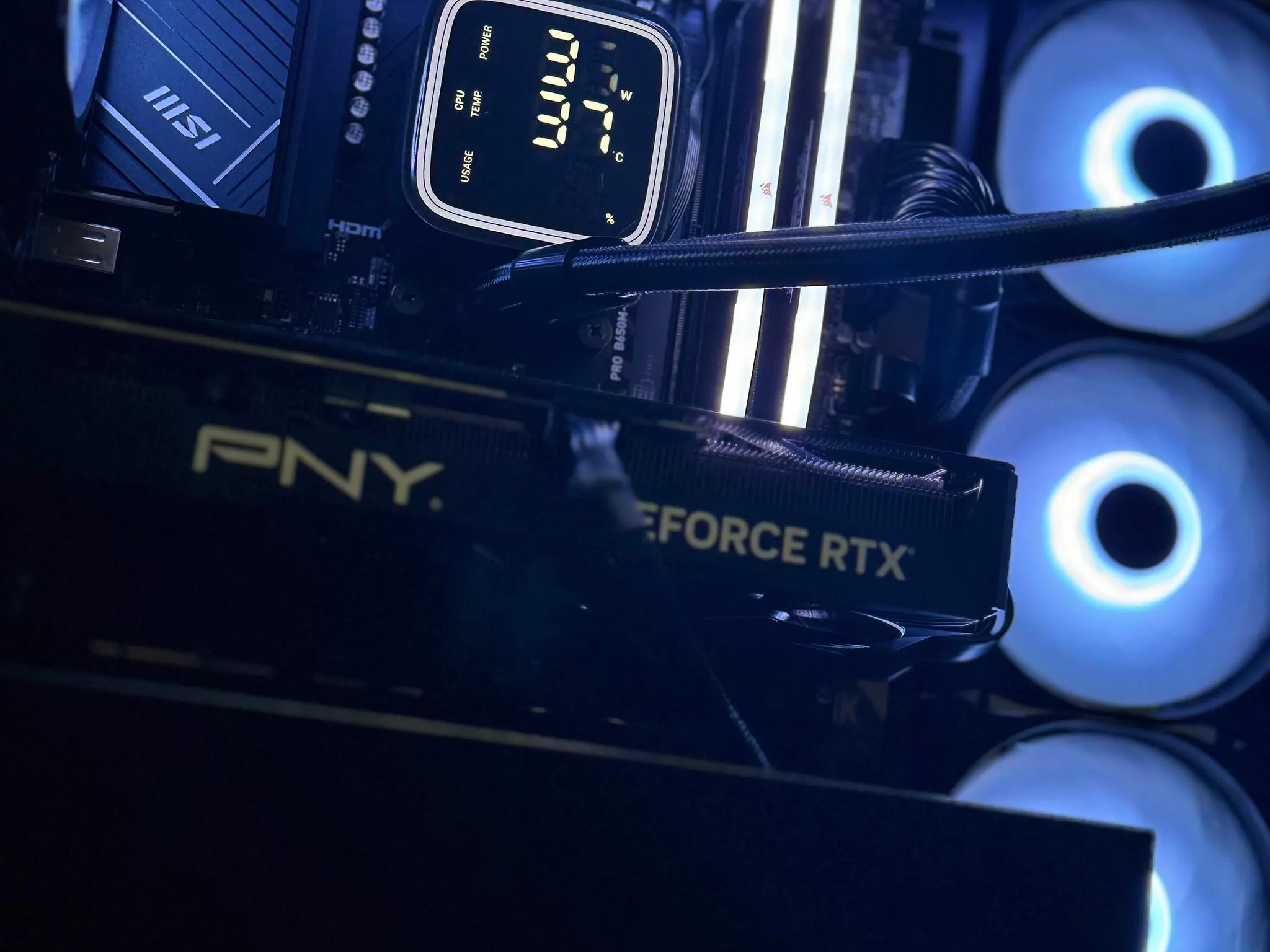 Midnight Phantom | RTX 4070 12 GB | 32 GB DDR5 | 1 TB SSD | Ryzen 5 7500F | High End Gaming PC