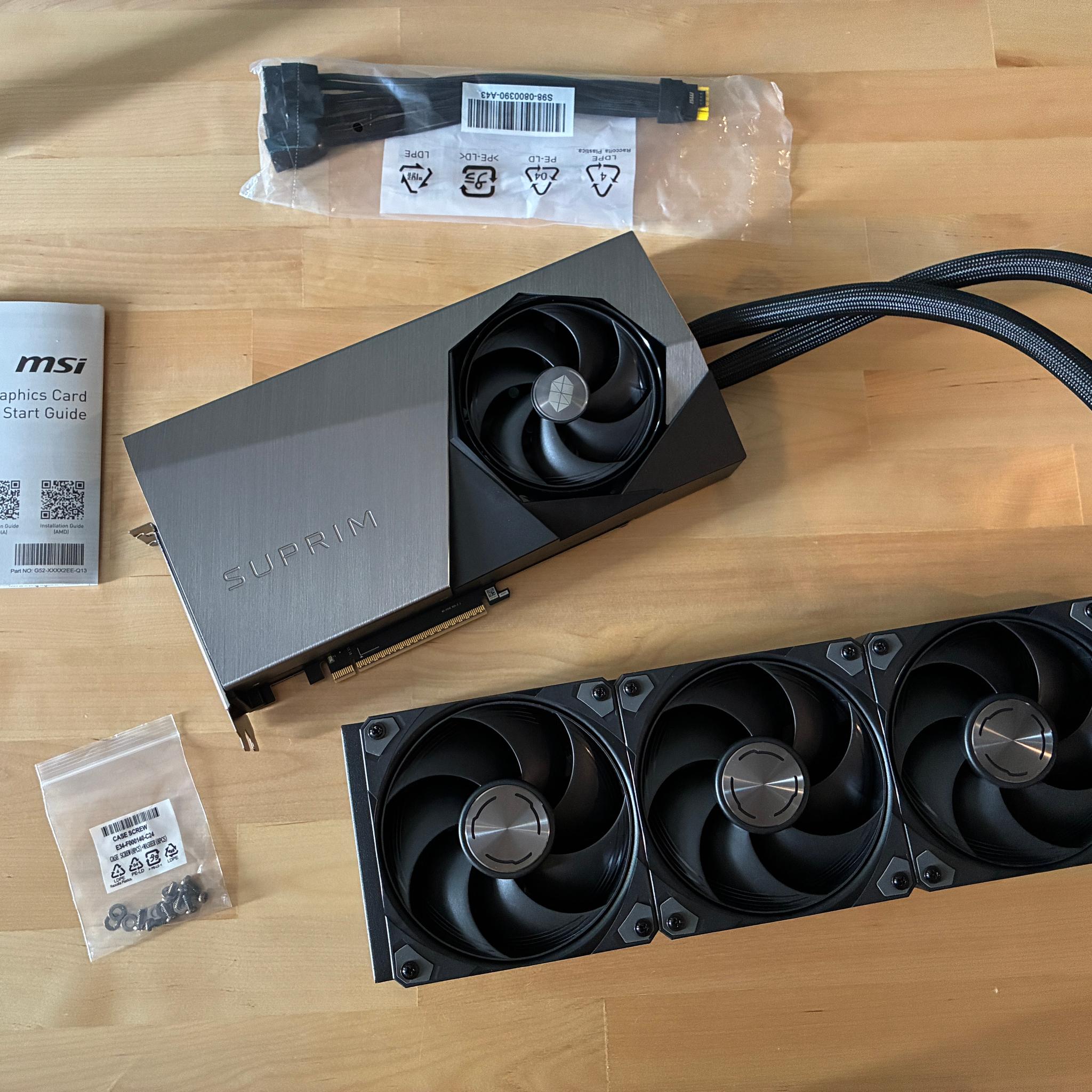MSI GeForce RTX™ 5090 SUPRIM LIQUID SOC 32G G5090-32SLS