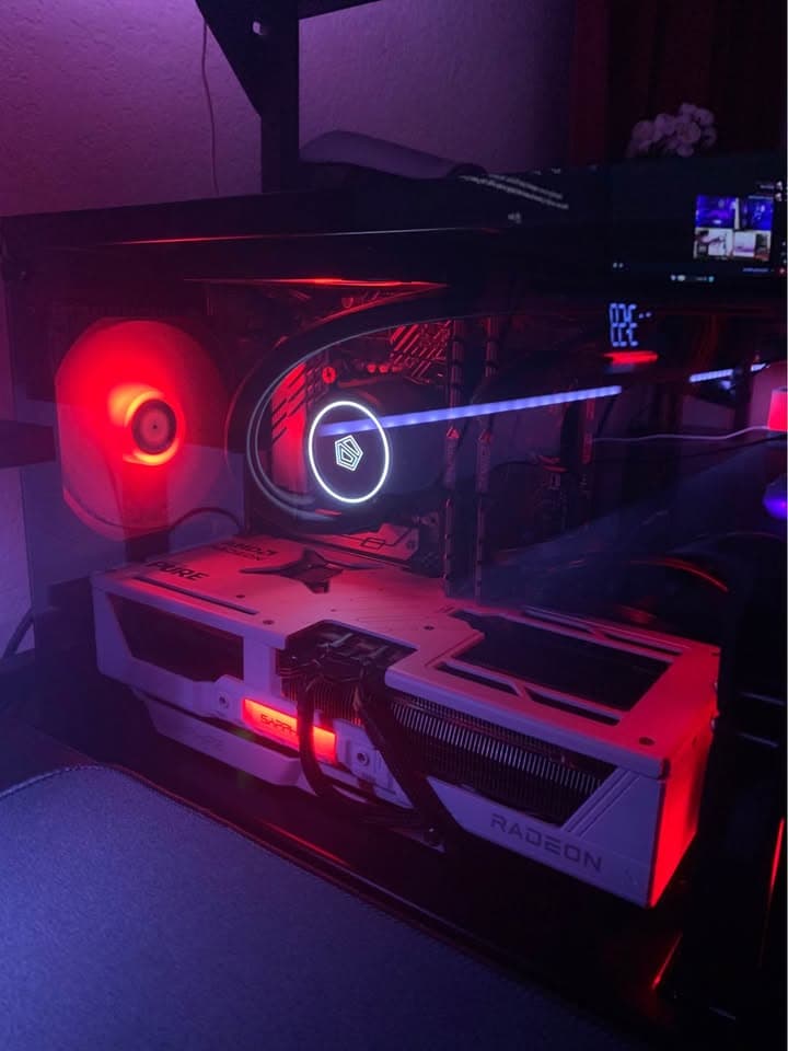 AMD Radeon RX 9070 Sapphire PURE OC 16GB